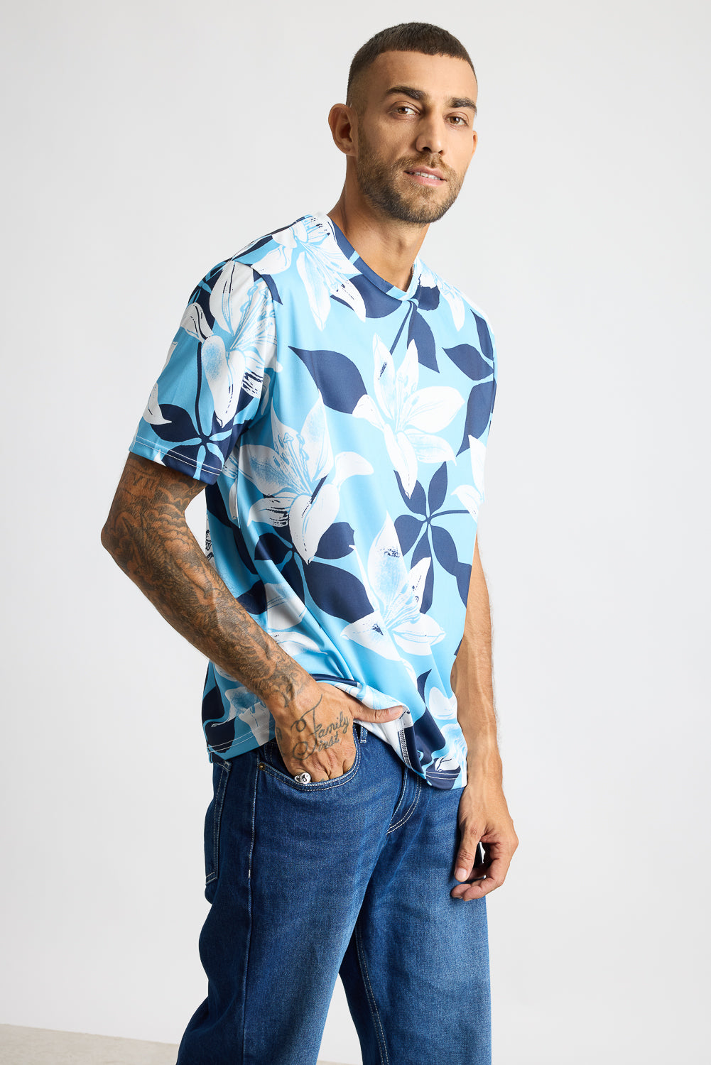 Printed Men's T-Shirt - Blue Flourish