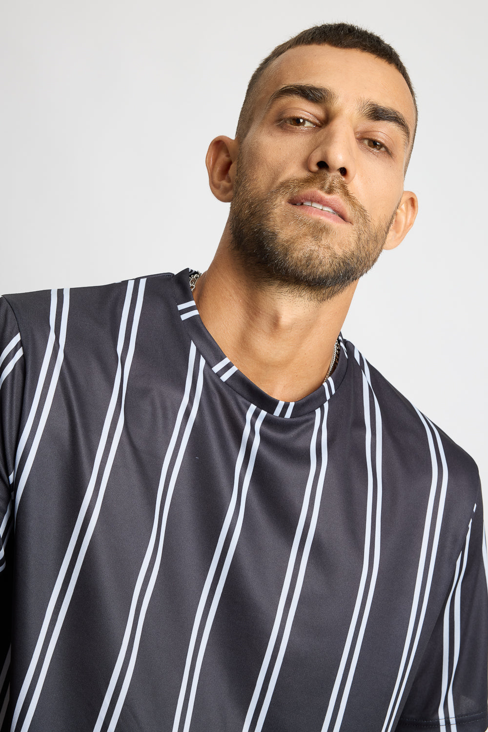 Printed Men's T-Shirt - Black/White Stripes
