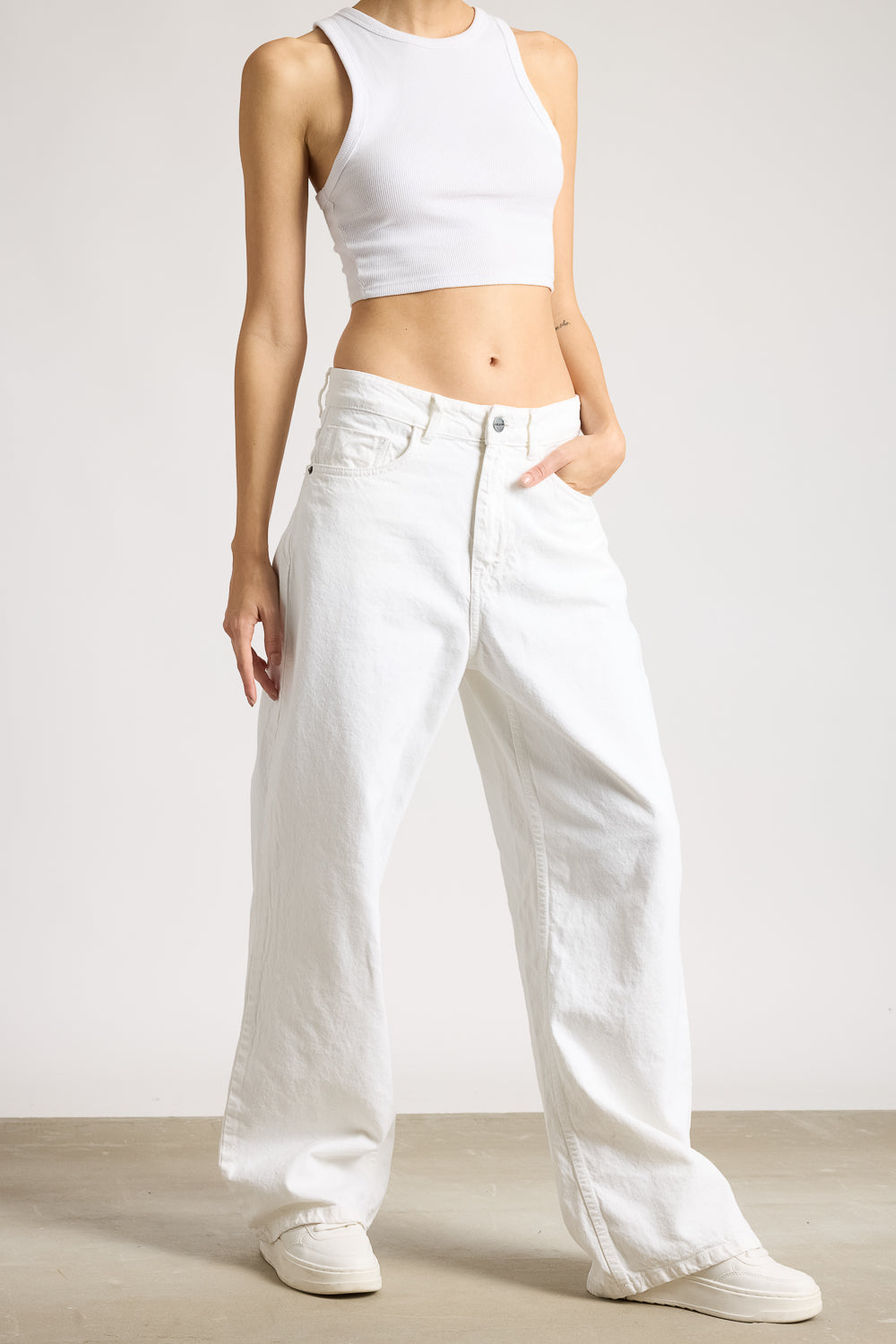 Iconic White Women's Wide Jeans