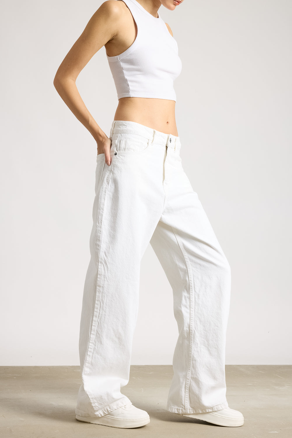 Iconic White Women's Wide Jeans