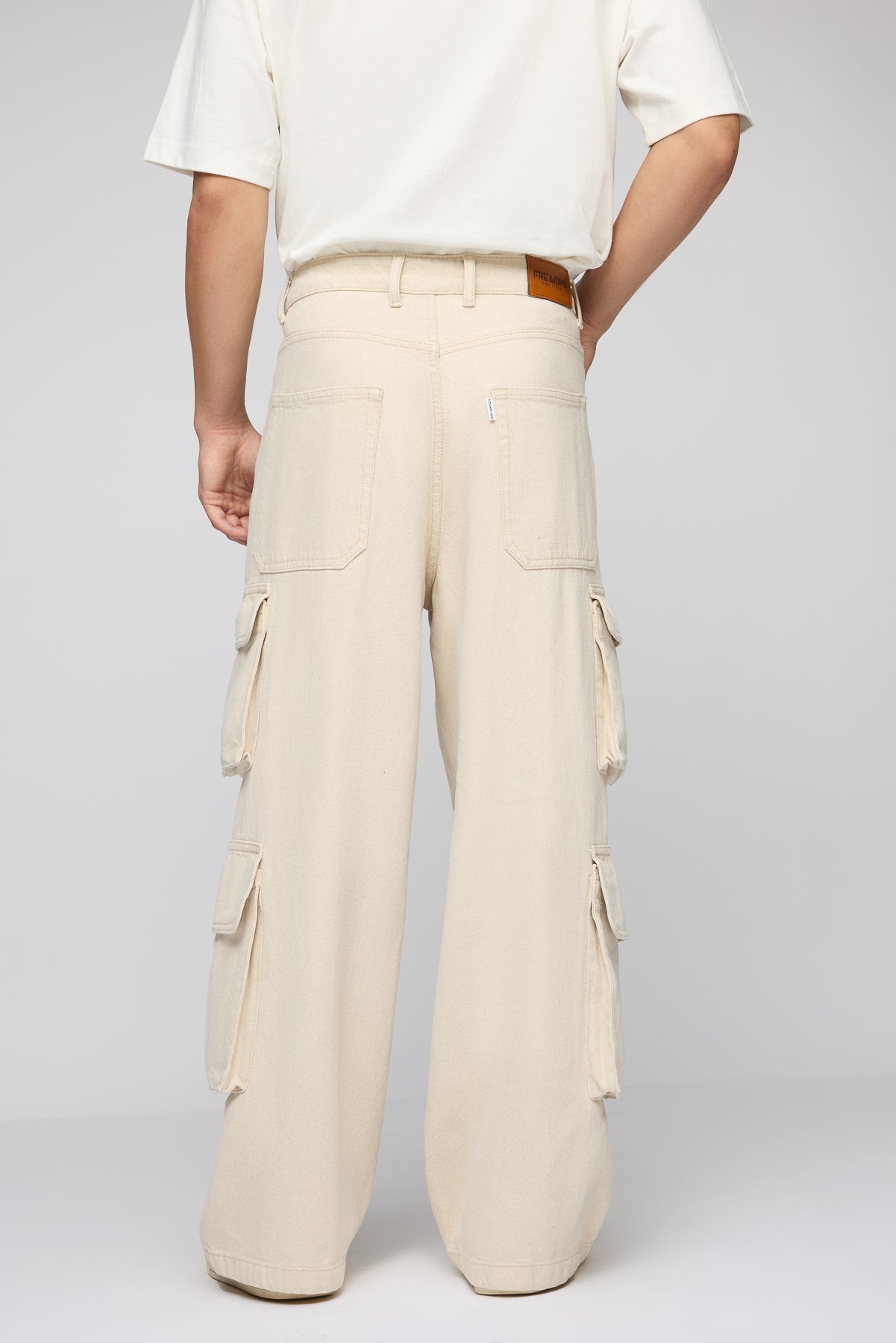 Classic Ecru Men's Wide Leg Cargo Jeans
