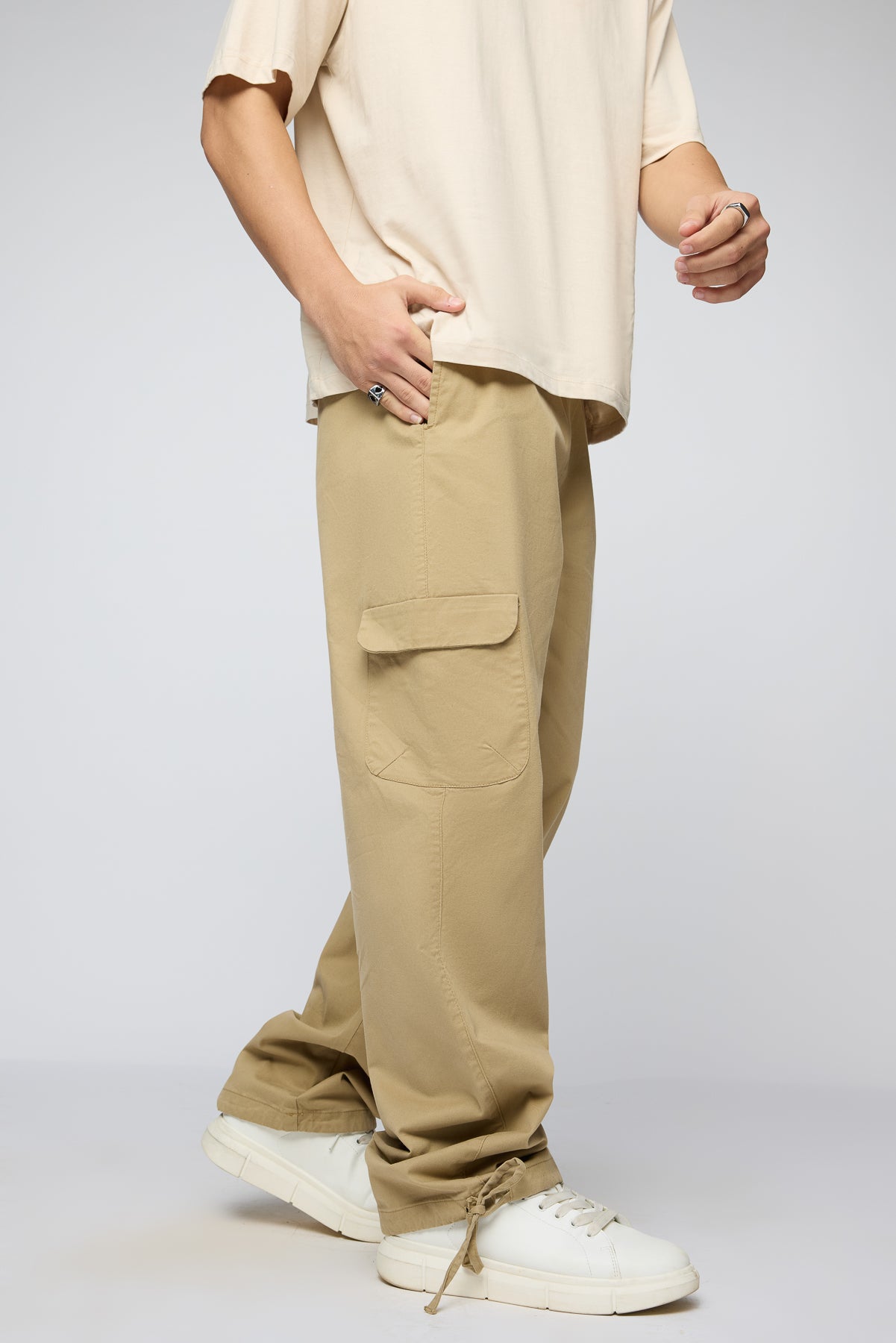 Oak Beige Men's Relaxed Fit Cargo Pants