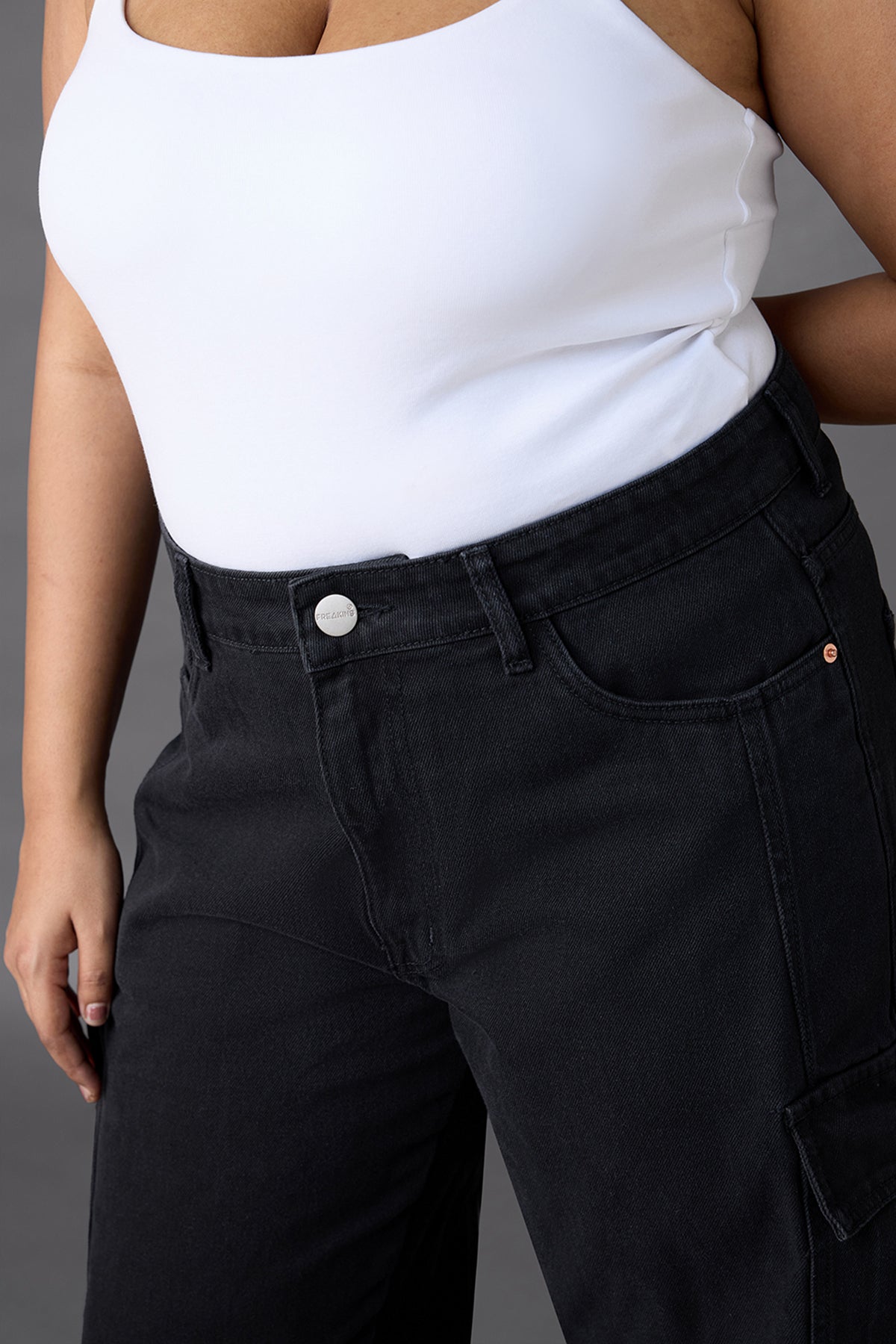 Curve Black Baggy Straight Cargo Jeans