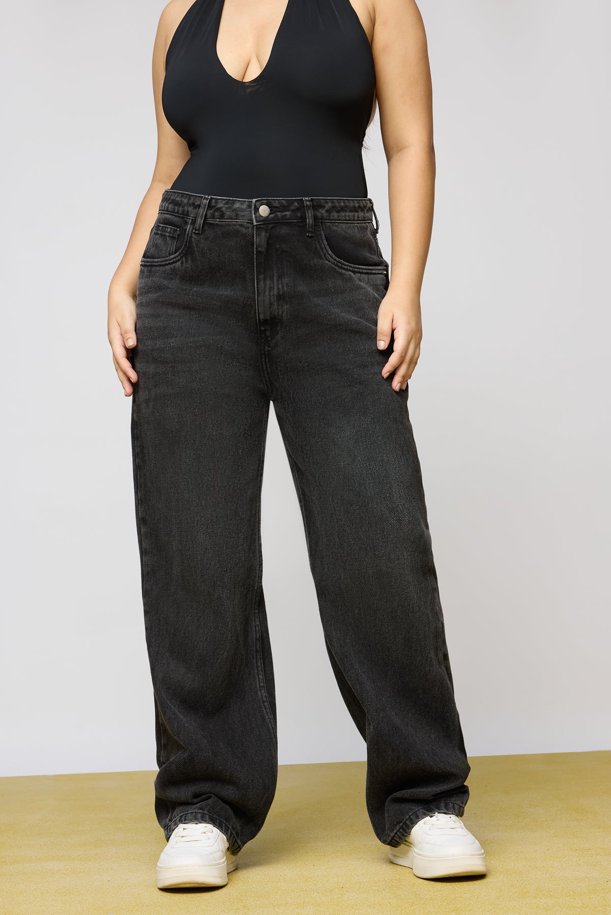Curve Chic Charcoal Straight Jeans