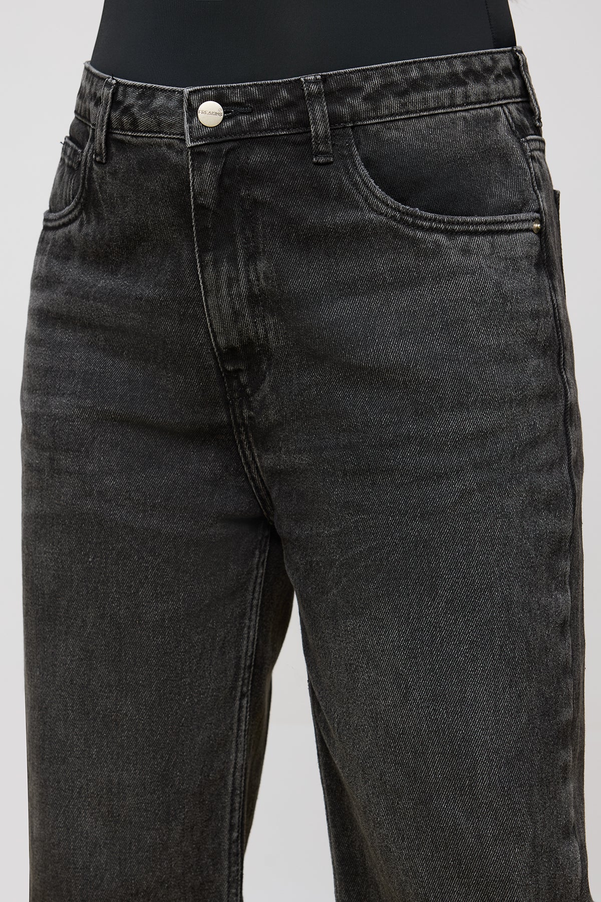 Curve Chic Charcoal Straight Jeans