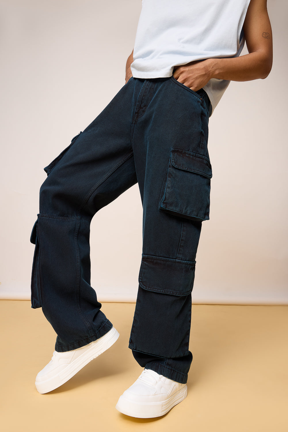 Ultra Marine Men's Baggy Straight Cargo Jeans