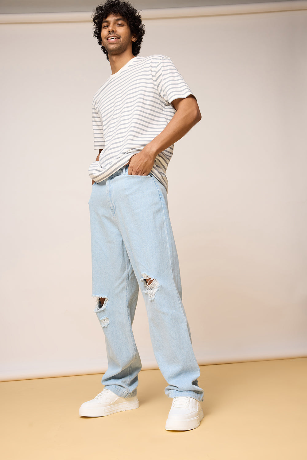 Light Blue Knee Rips Men’s Straight Jeans