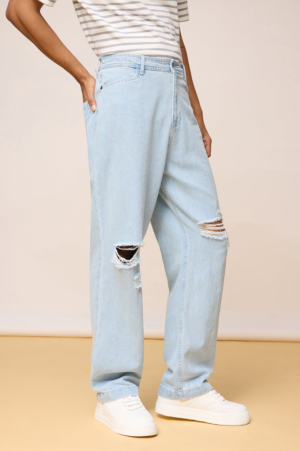 Light Blue Knee Rips Men’s Straight Jeans
