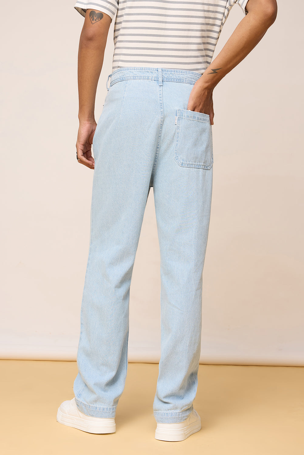 Light Blue Knee Rips Men’s Straight Jeans