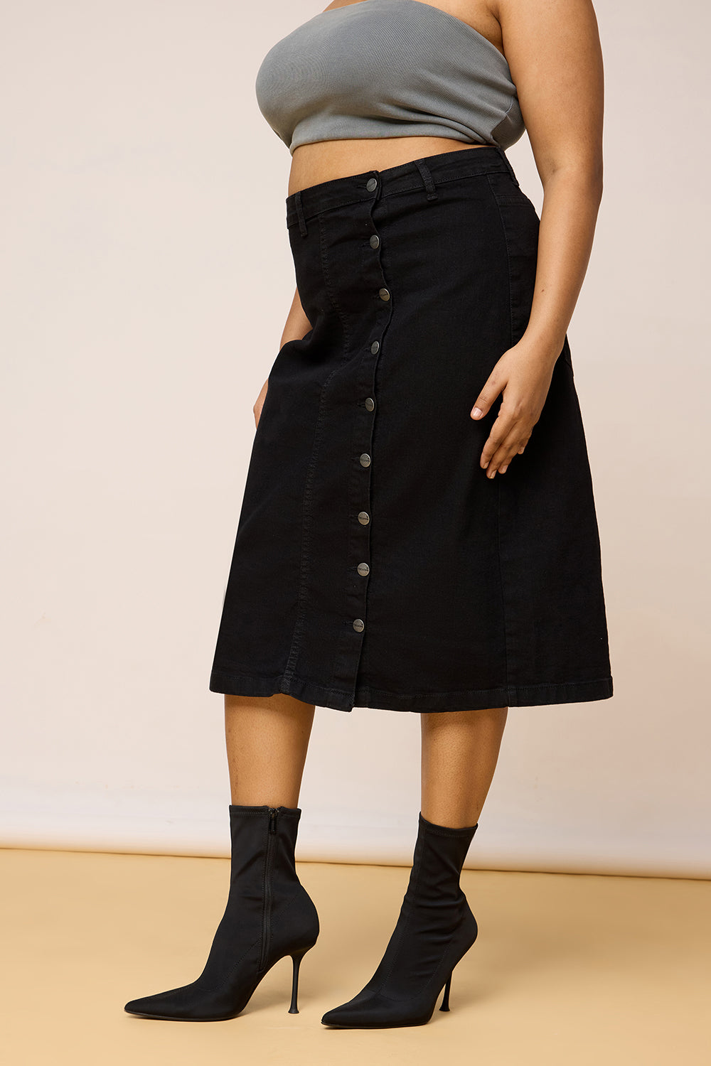 Curve Black Statement Button Women's Bodycon  Skirt