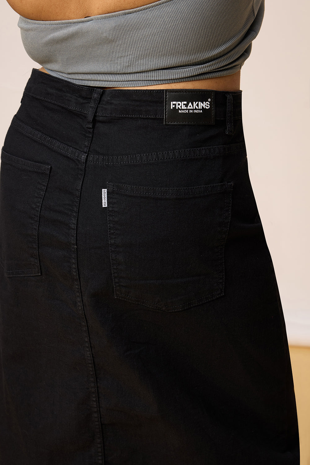 Curve Black Statement Button Women's Bodycon  Skirt