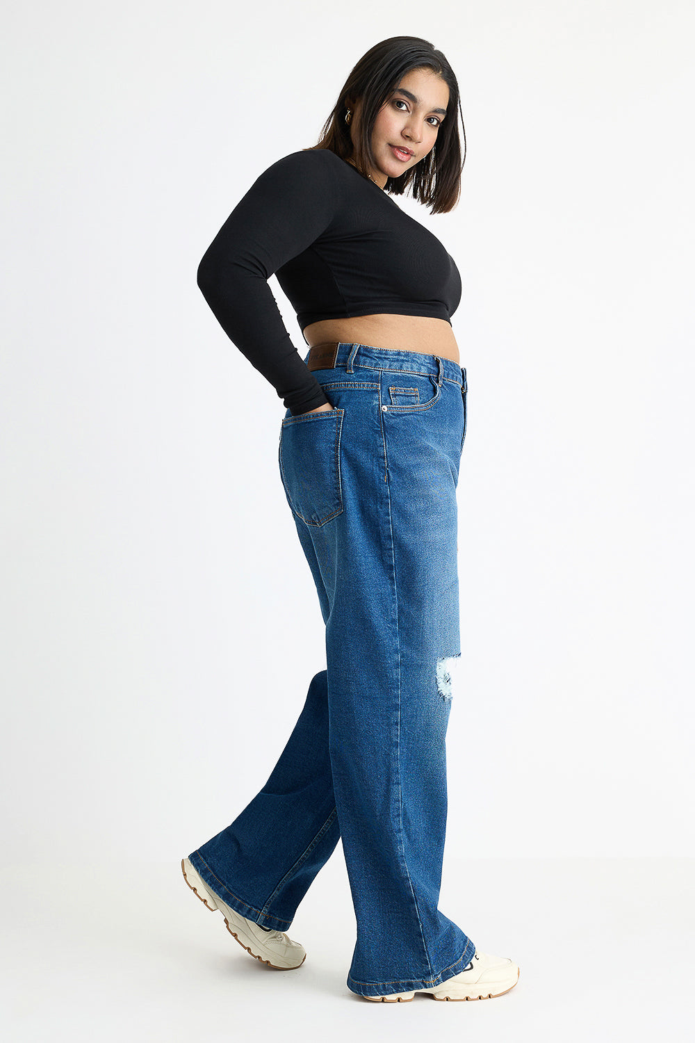 Curve Carbon Blue Knee Distressed Wide Jeans