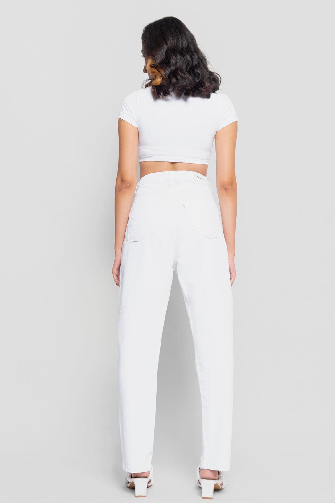 90's white mom jeans