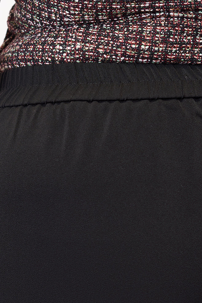 Curve Pure Black Pleated Straight Korean Pants