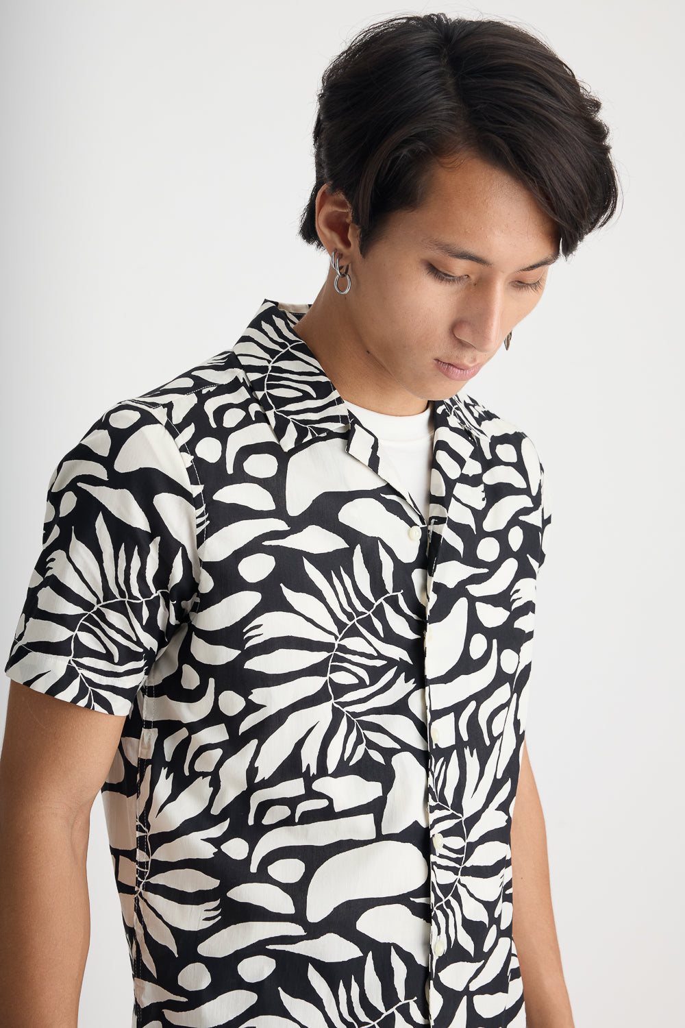 Men's Black And White Printed Shirt
