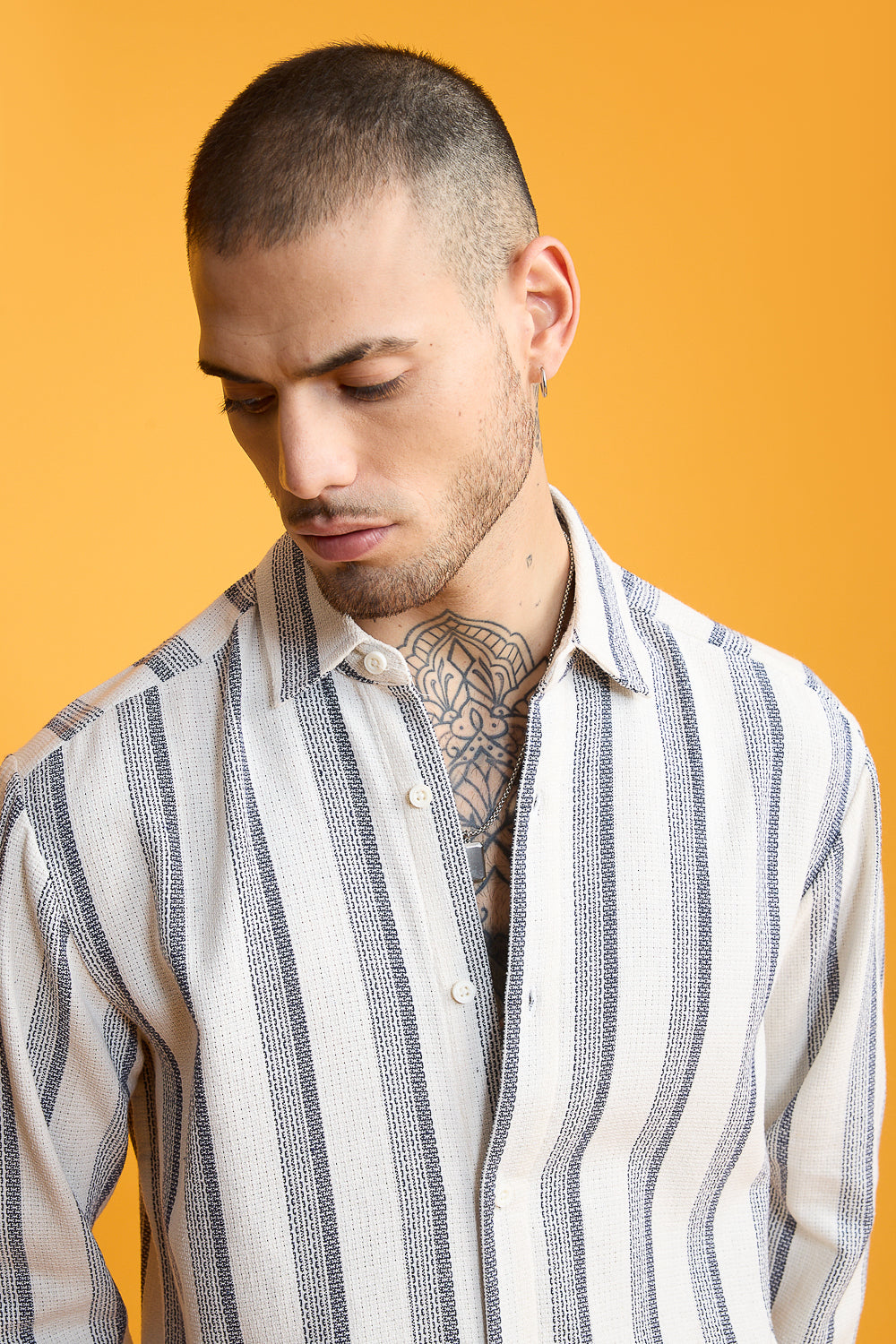Textured Knit Full Men's Sleeves Shirt- White/Dark Navy Stripes