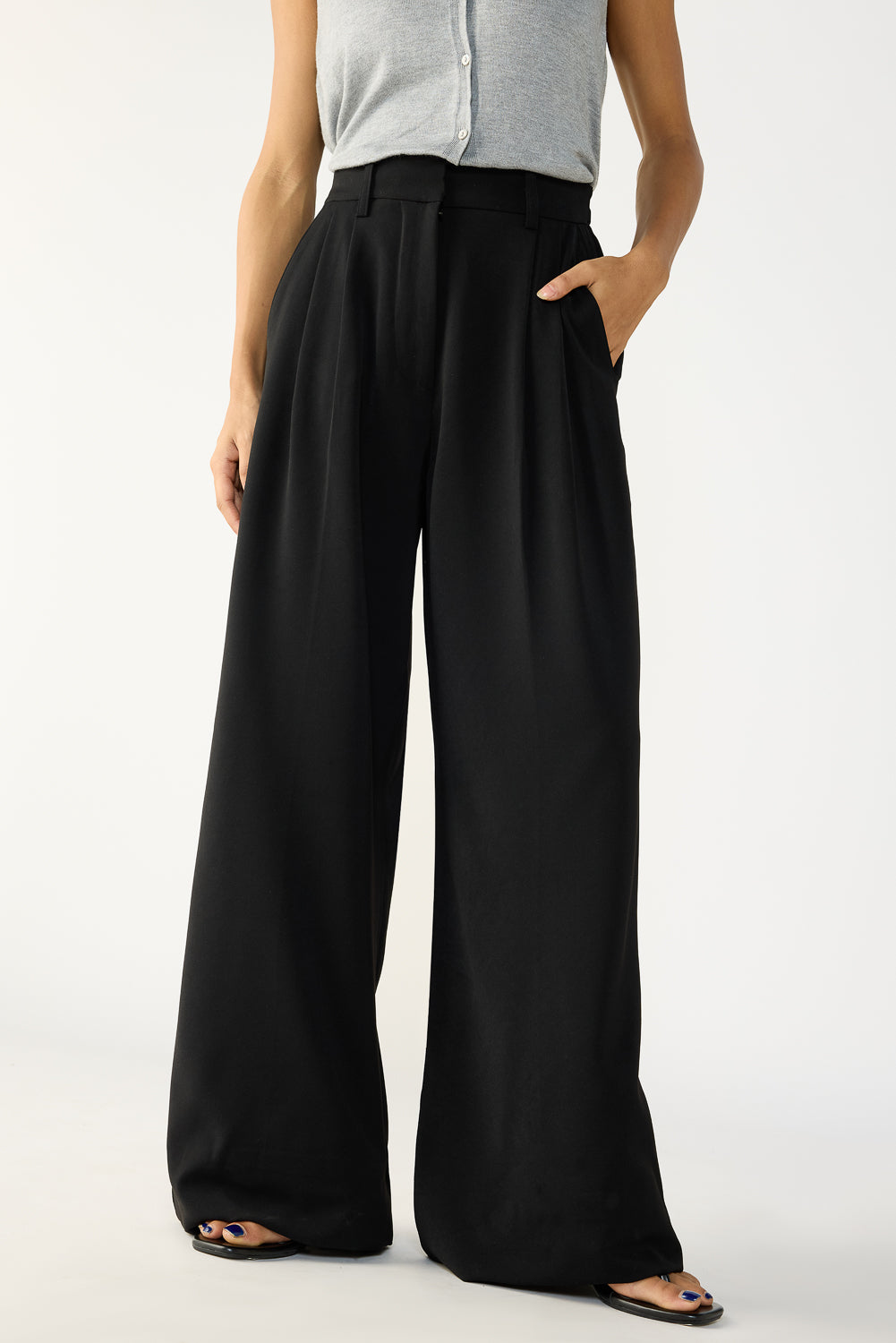 Still Black Adjustable Women's Wide Korean Pants