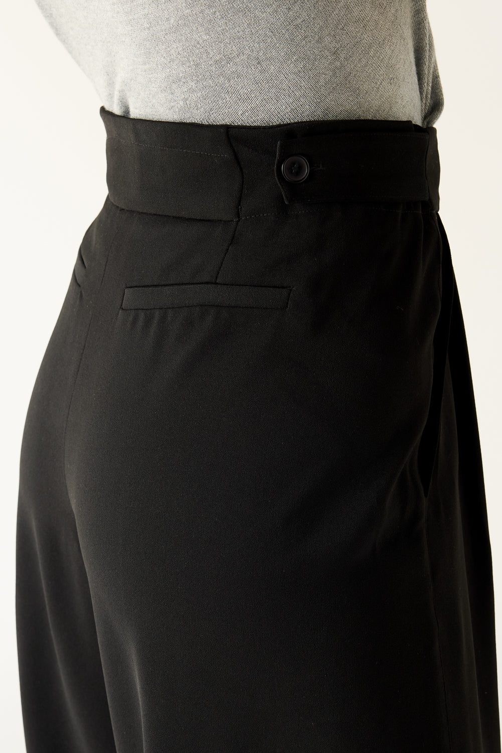 Still Black Adjustable Women's Wide Korean Pants