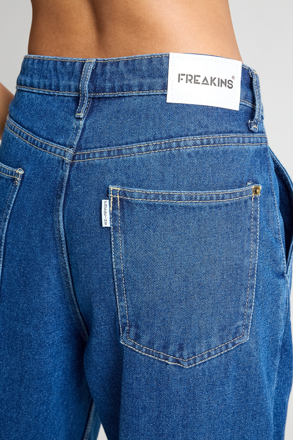 Indigo Utility Pocket Women's Baggy Straight Cargo Jeans