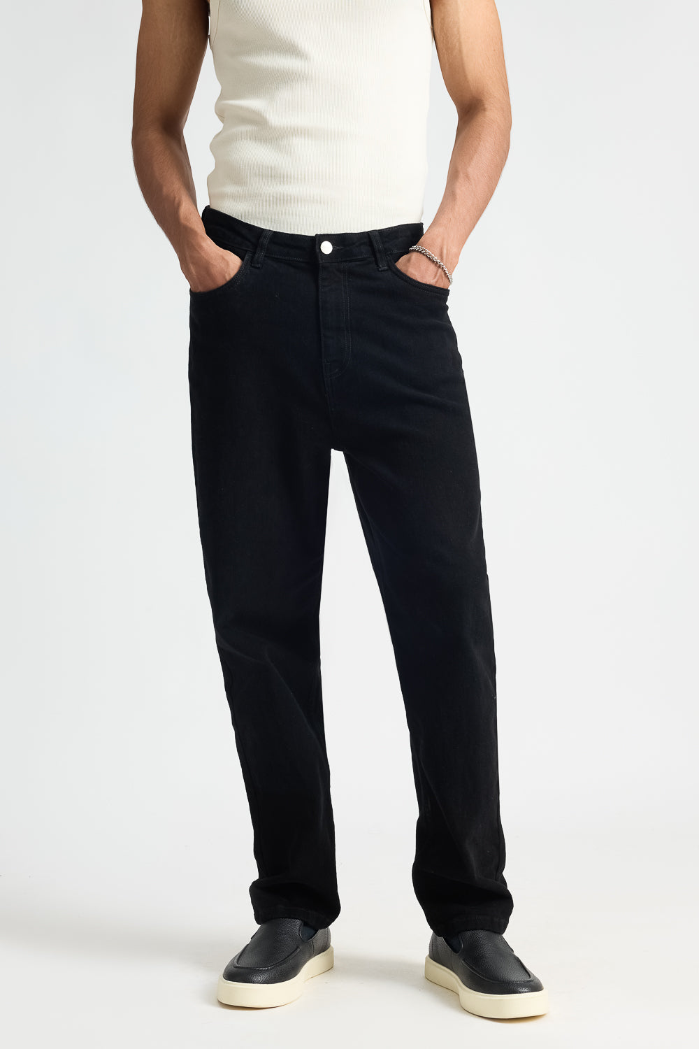 Sleek Black Men's Slim Fit Jeans