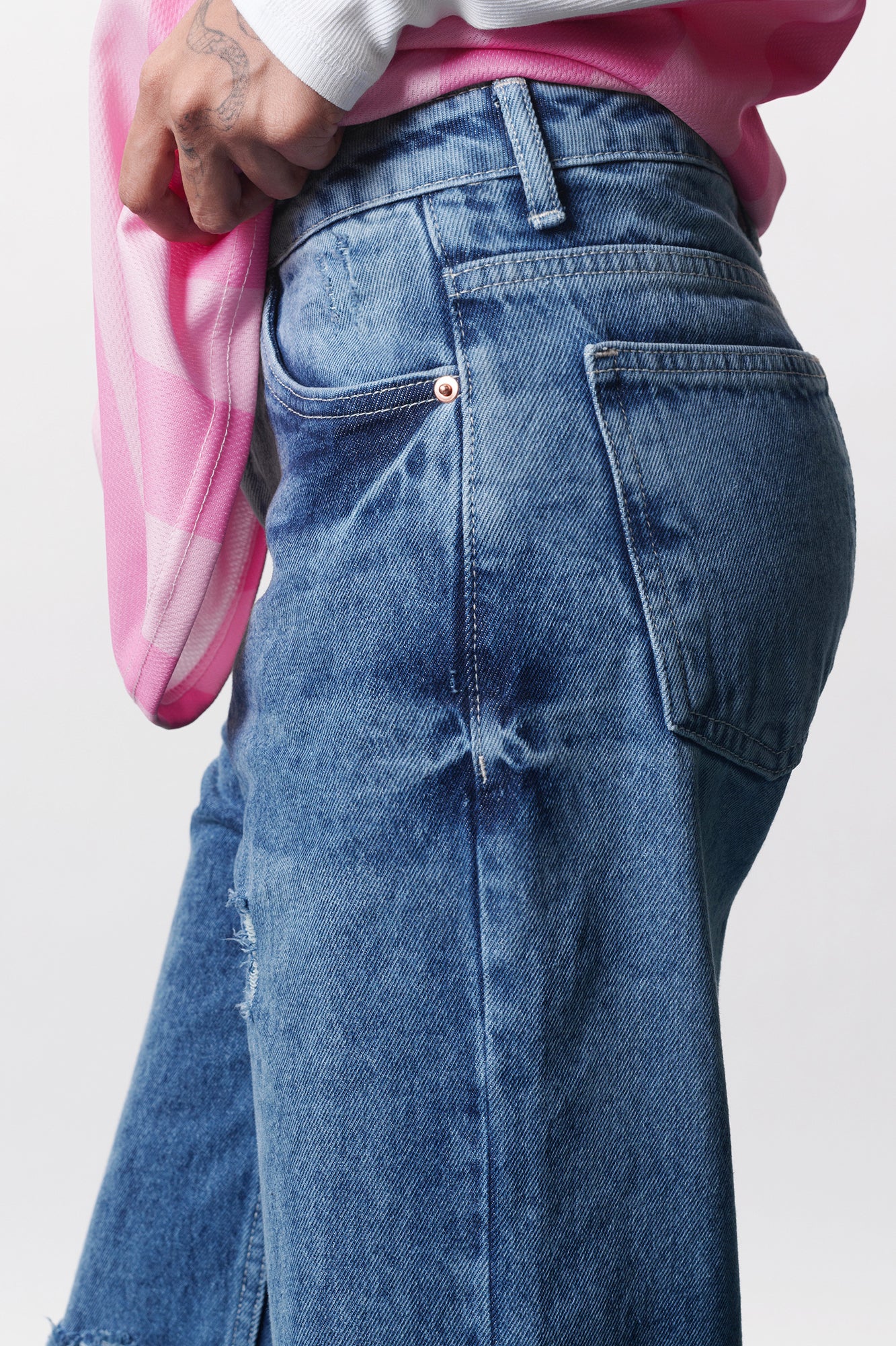 Chill Blue Ripped Women's Straight Jeans