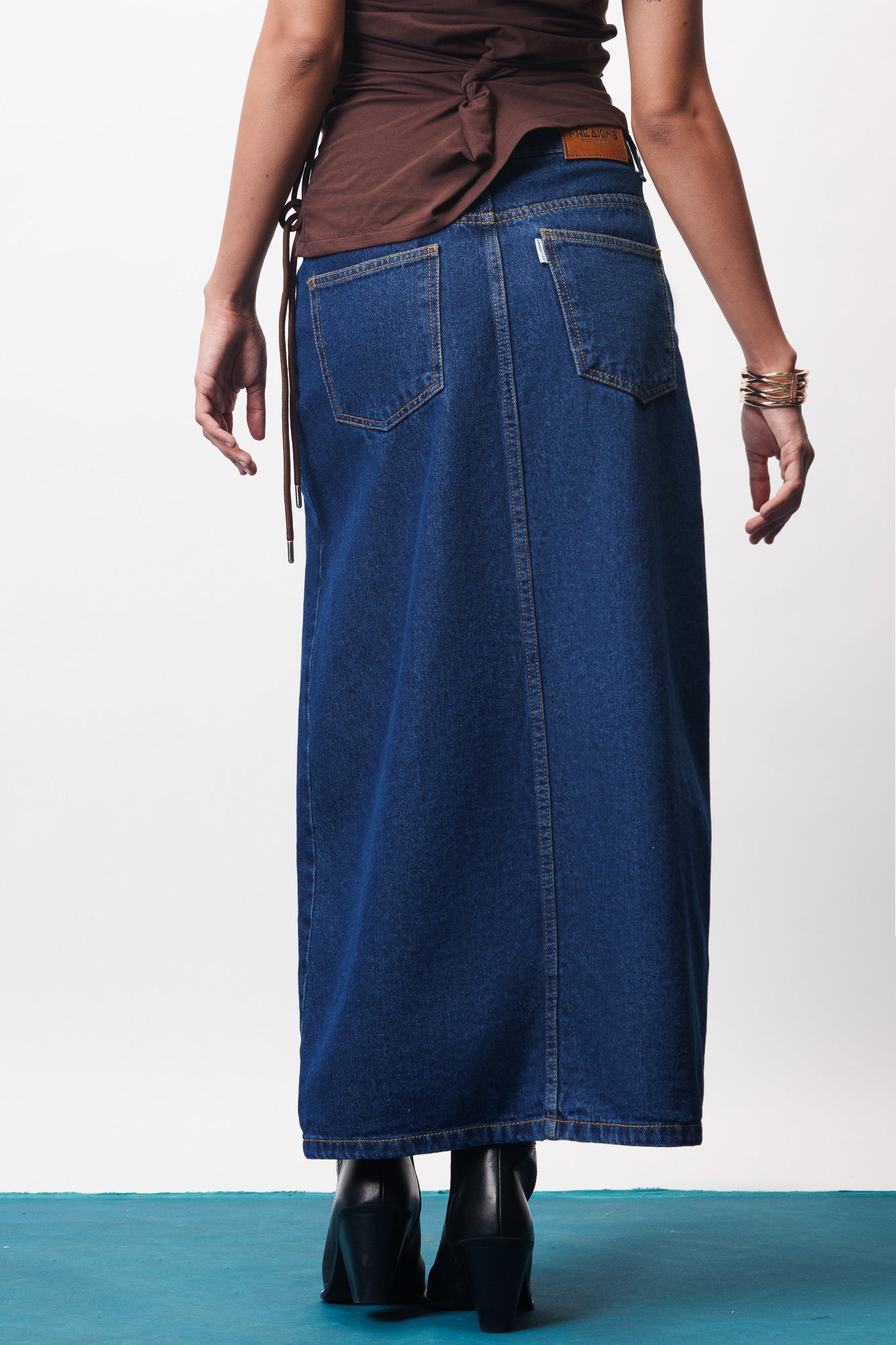 Chic Blue Curved Slit Women's Denim Midi Skirt