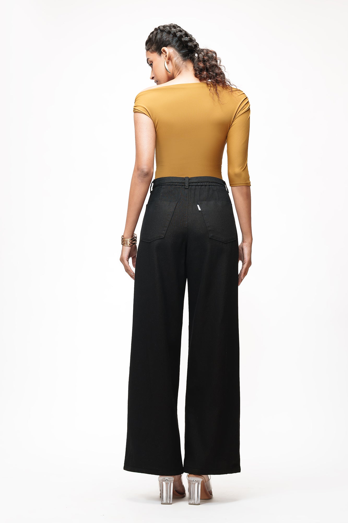 Chic Black Belted Women's Straight Jeans