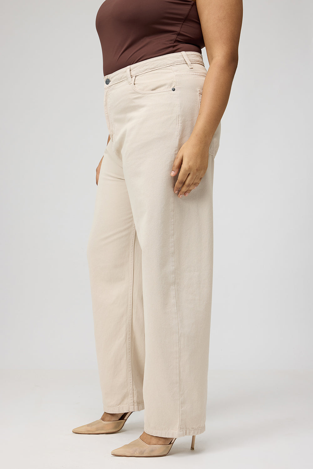 Curve Ivory Beige Straight Jeans