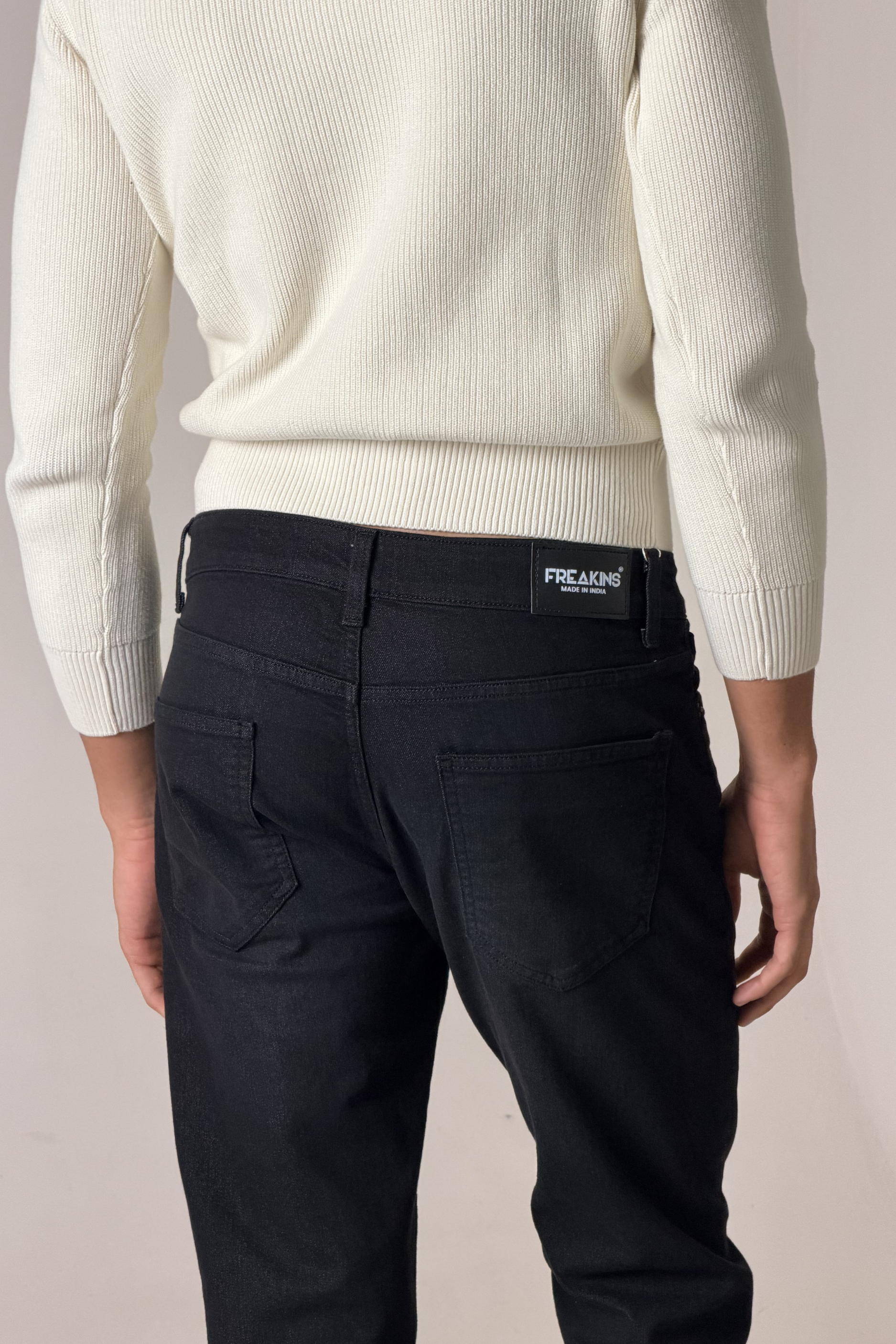 Straight Jeans