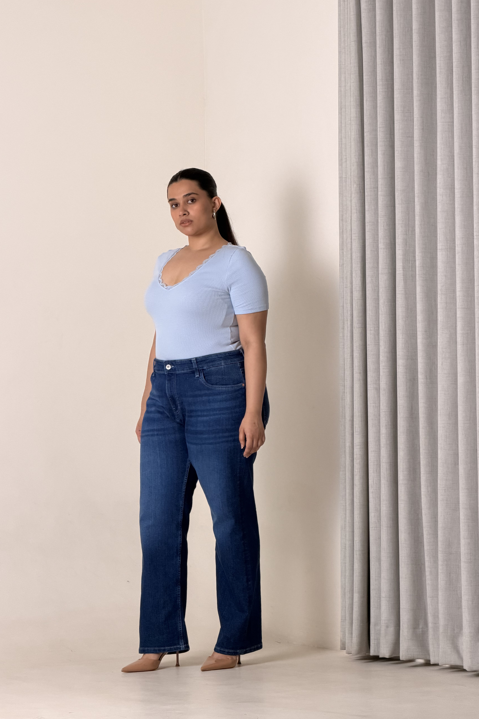 90's Basic Straight Jeans