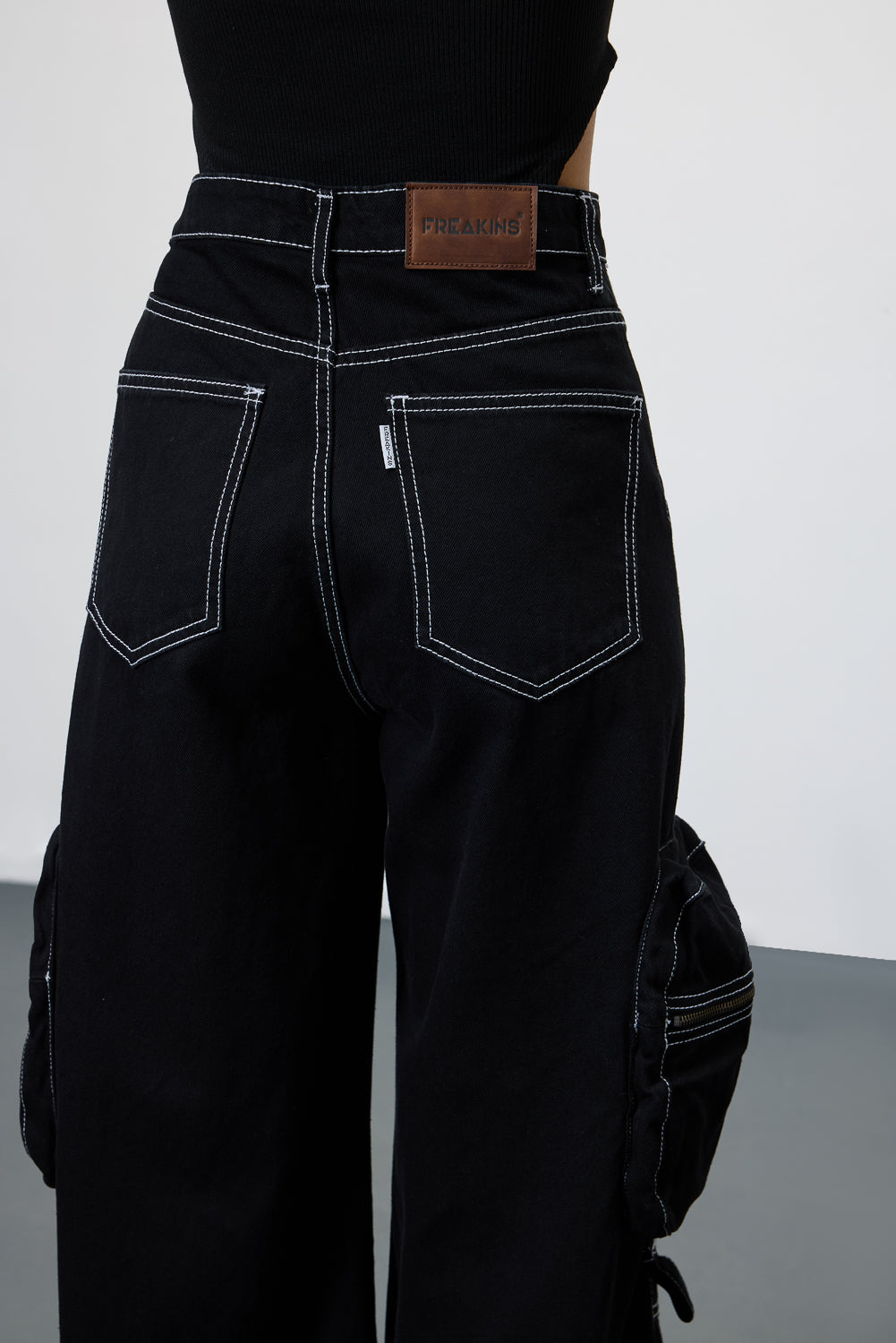 Black Trailblaze Women's Wide Cargo Jeans