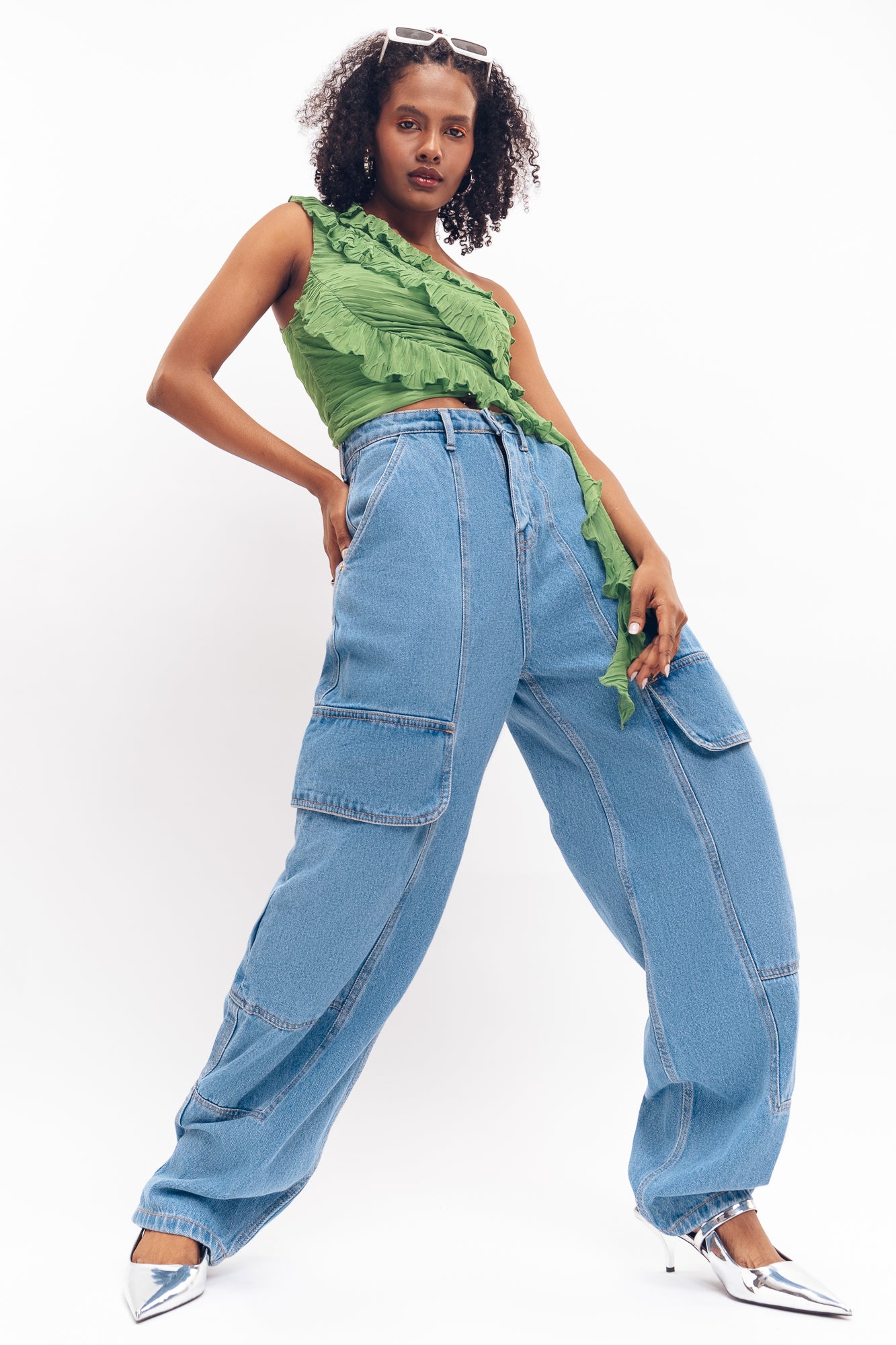 GARGANTUAN POCKET CARGO JEANS