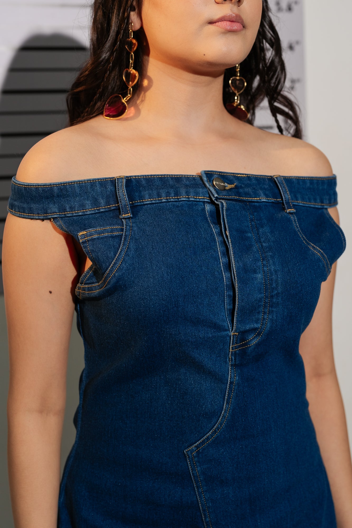 BELTED SHOULDER DENIM DRESS