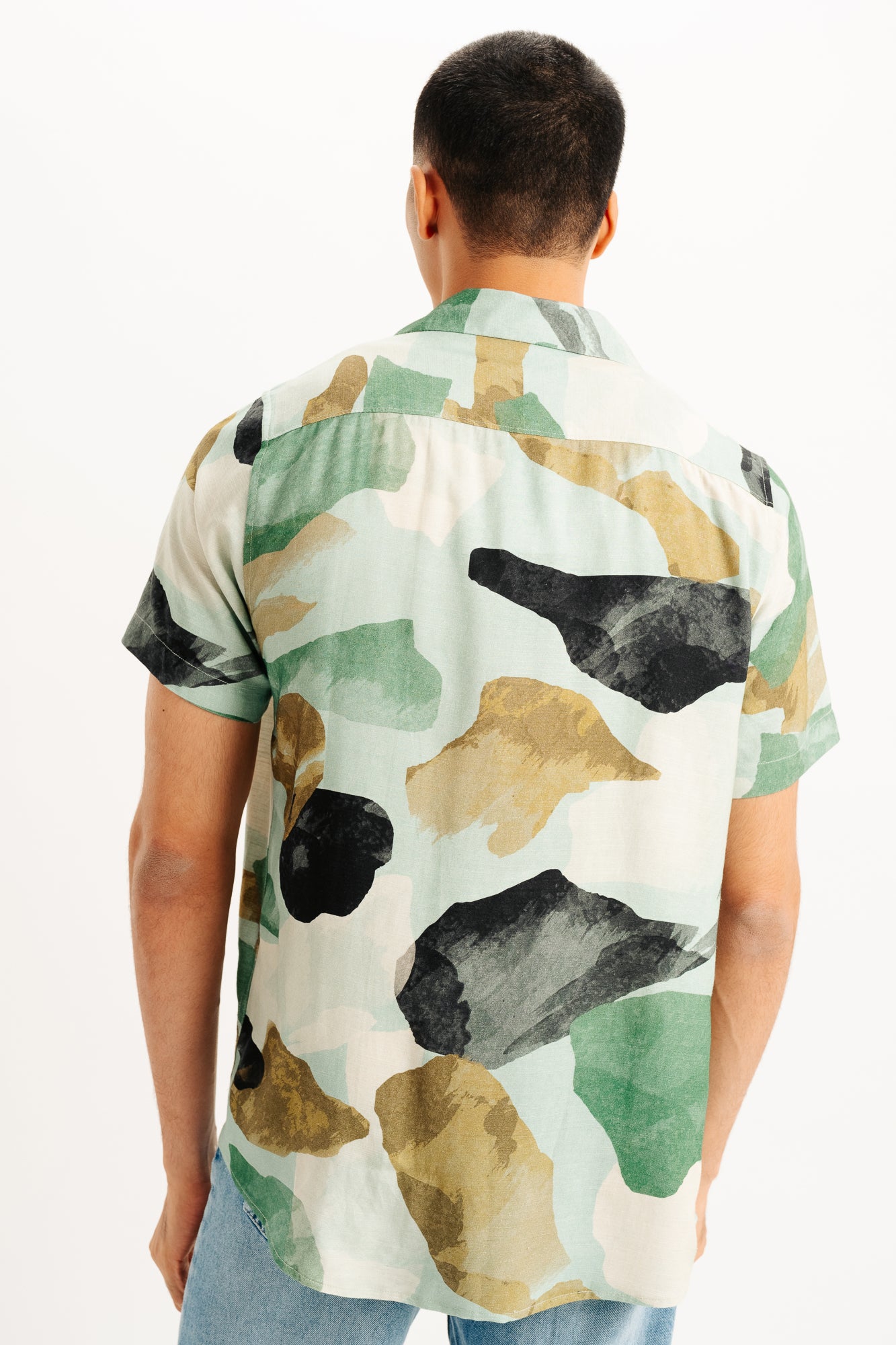 Emerald Spectrum Men's Abstract Linen Shirt