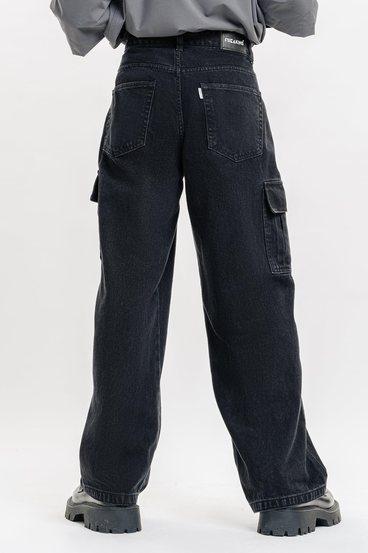 Urban Black Men's Baggy Straight Cargo Jeans