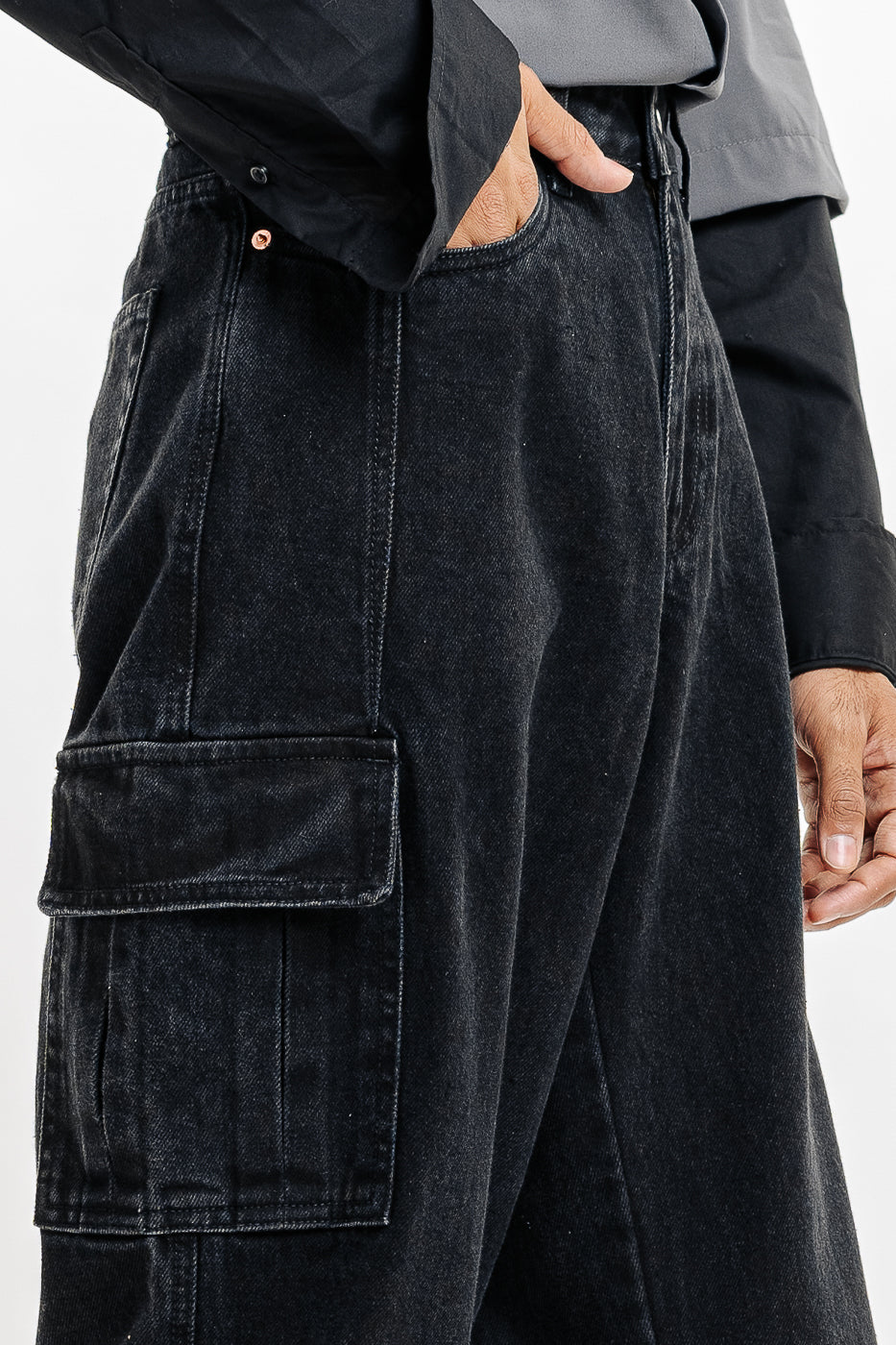 Urban Black Men's Baggy Straight Cargo Jeans