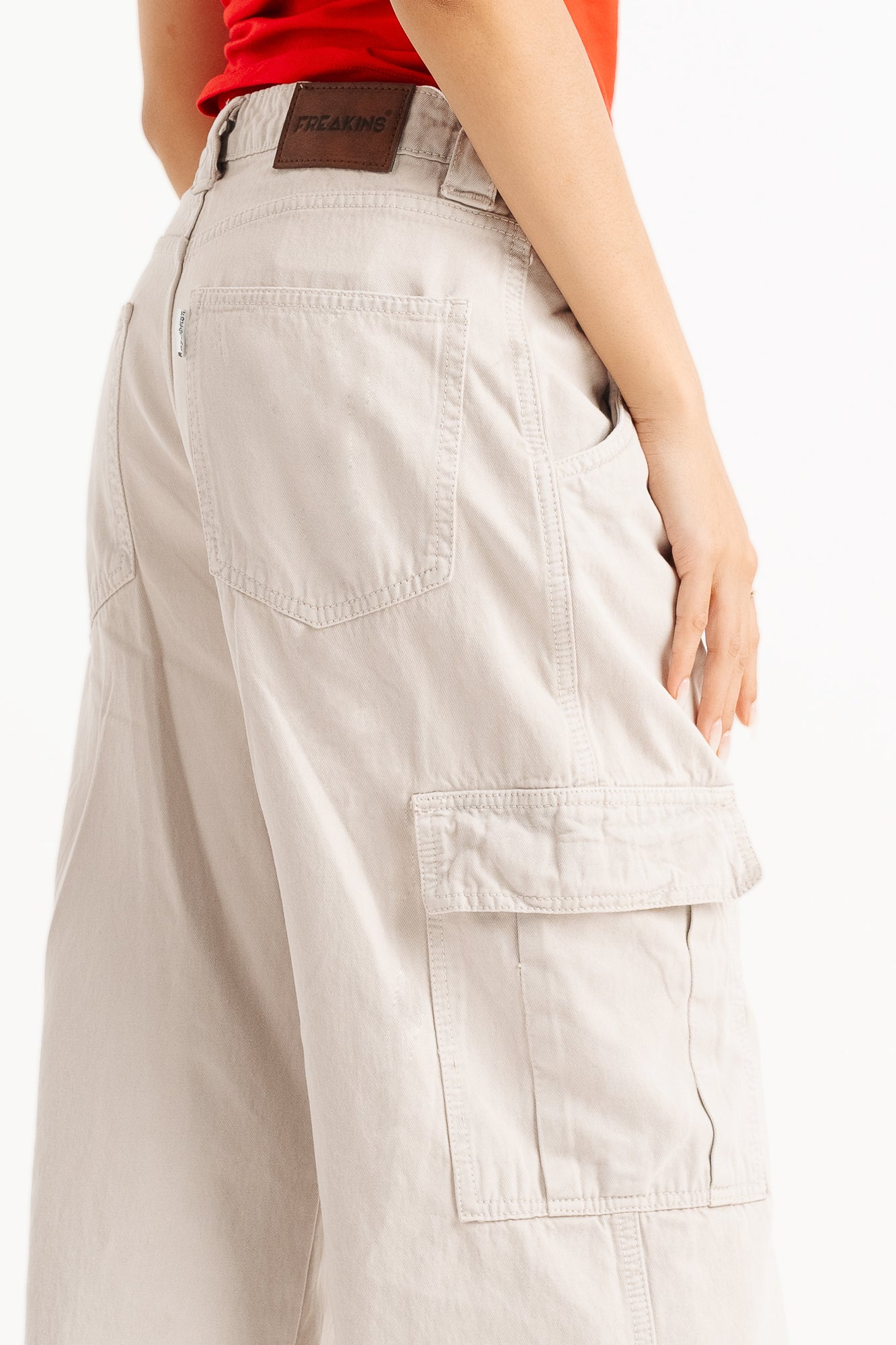 Bisque Women's Wide Cargo Jeans