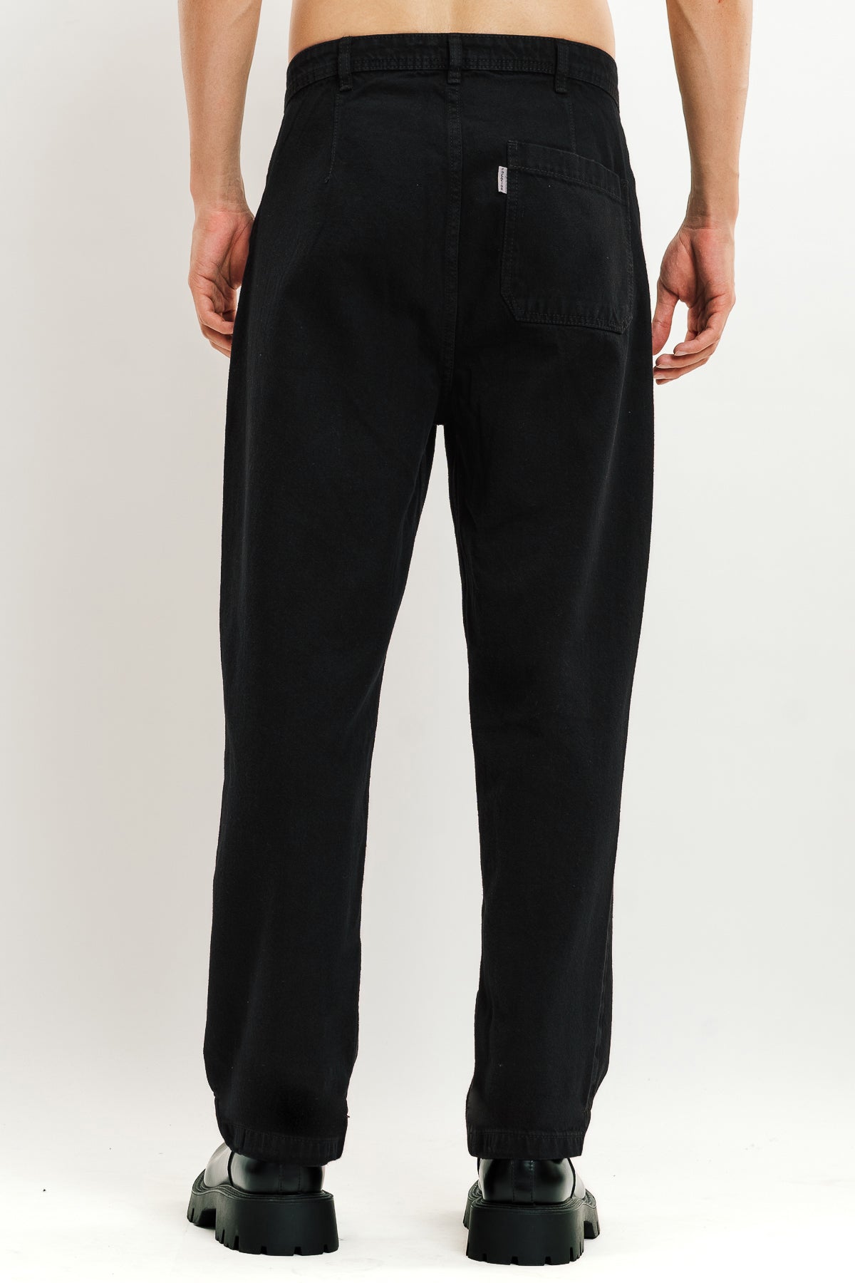 Perfect Black Men's Straight Jeans