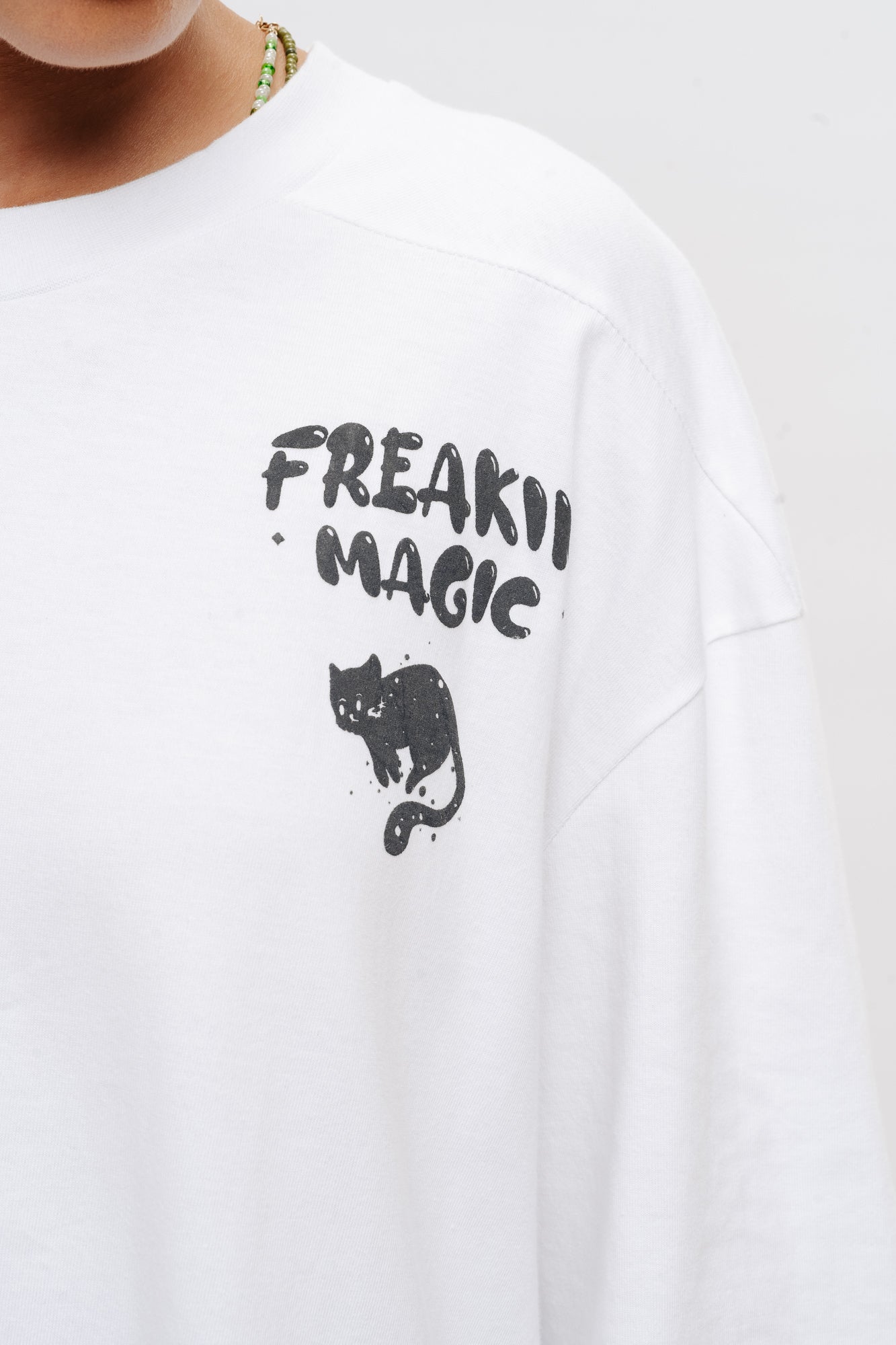 FREAKINS MAGIC WHITE TEES