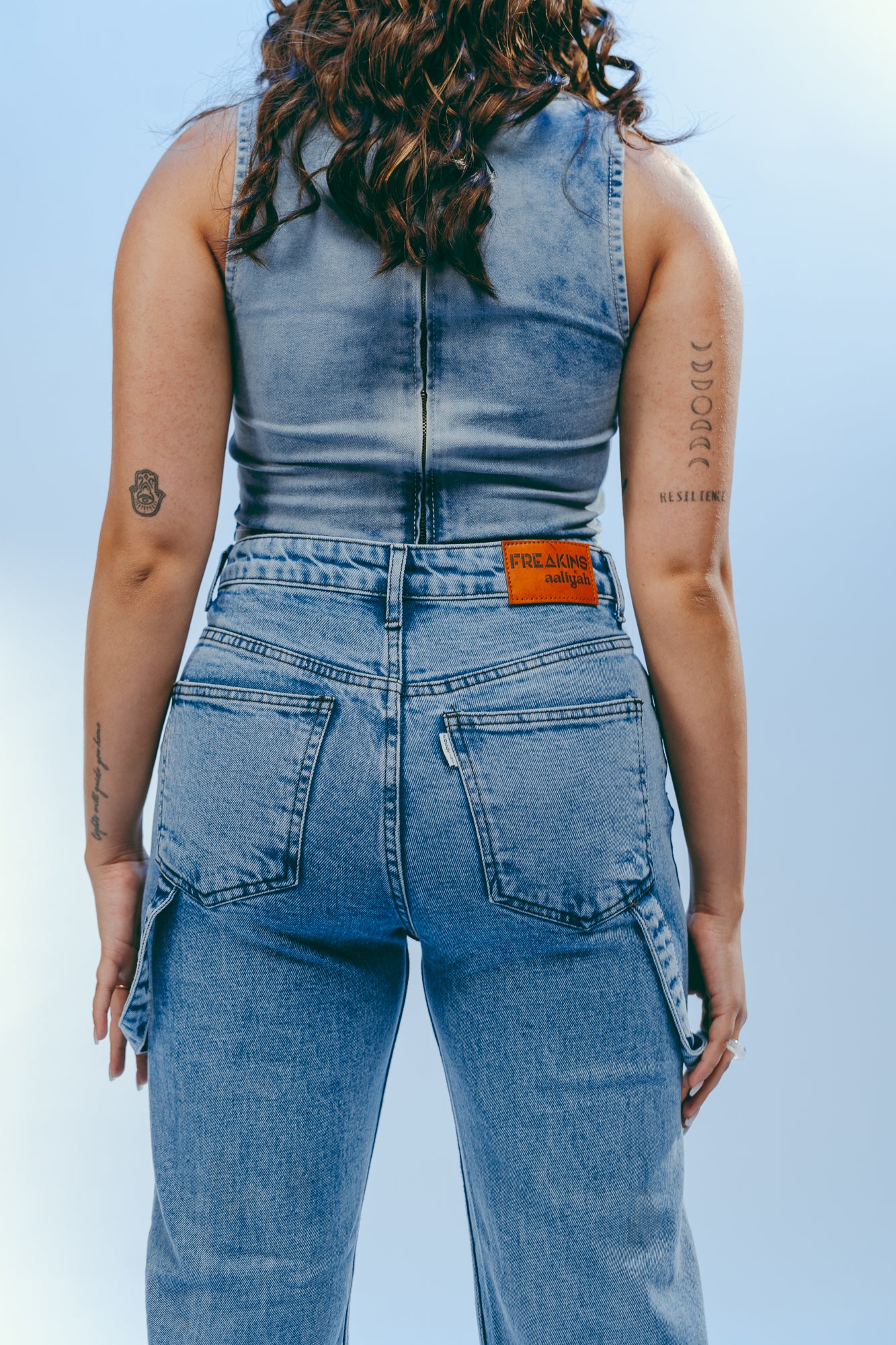 Wavy Seamed Light Washed Jeans