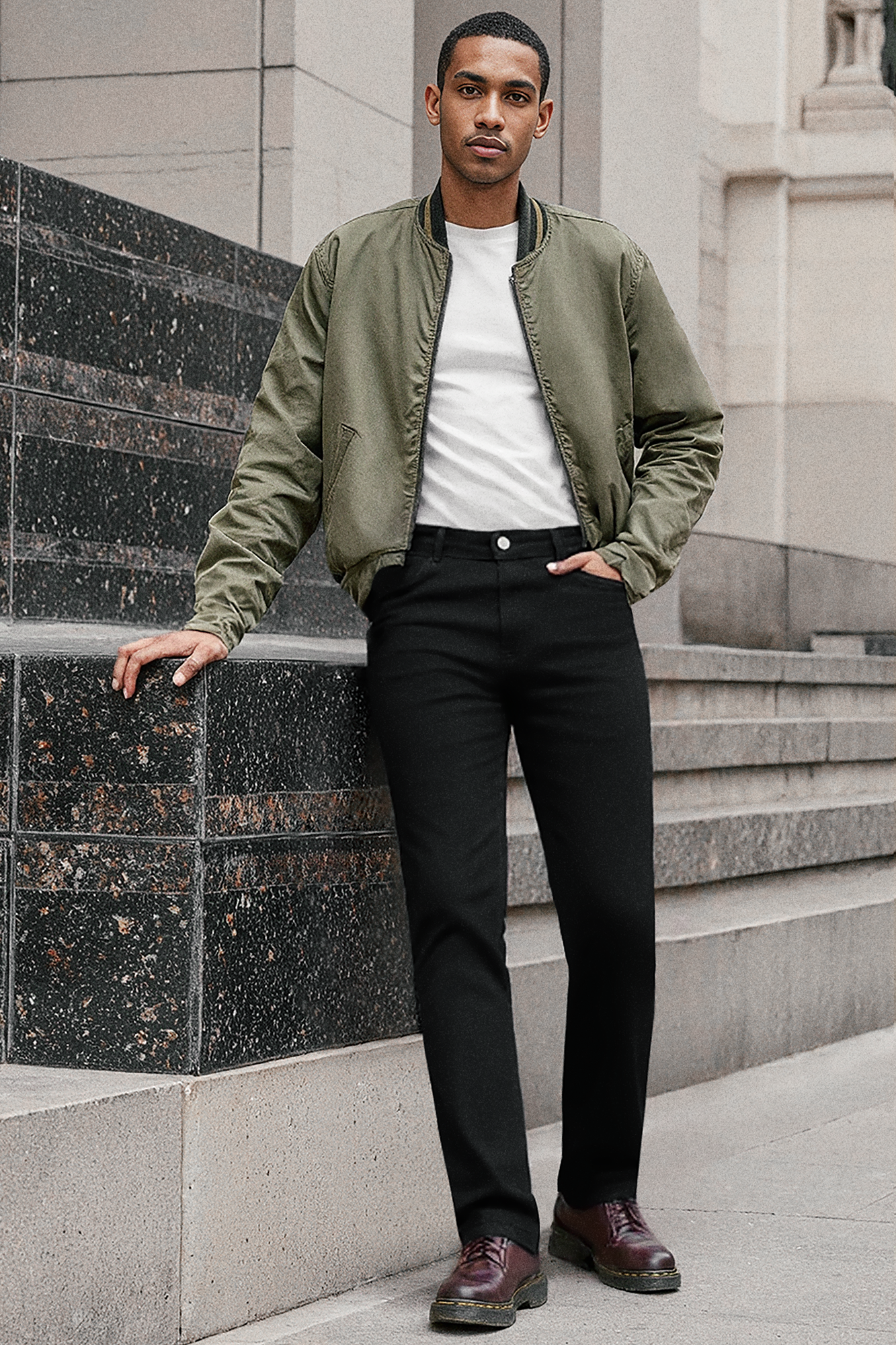 Luxe Black Men's Carrot Fit Jeans