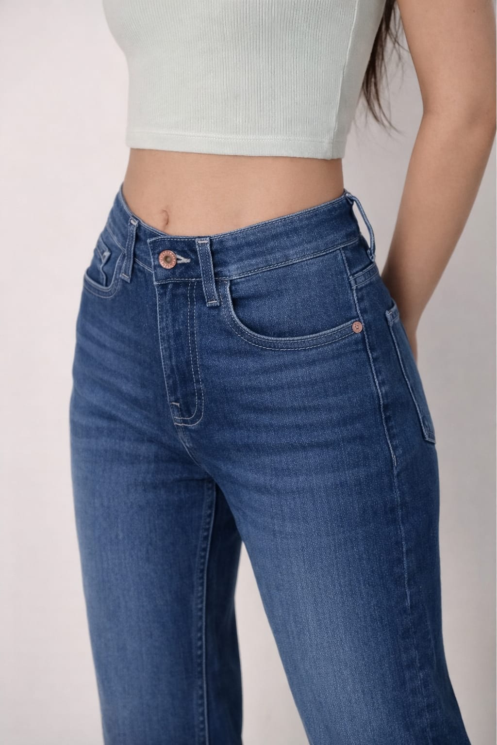 Straight Jeans