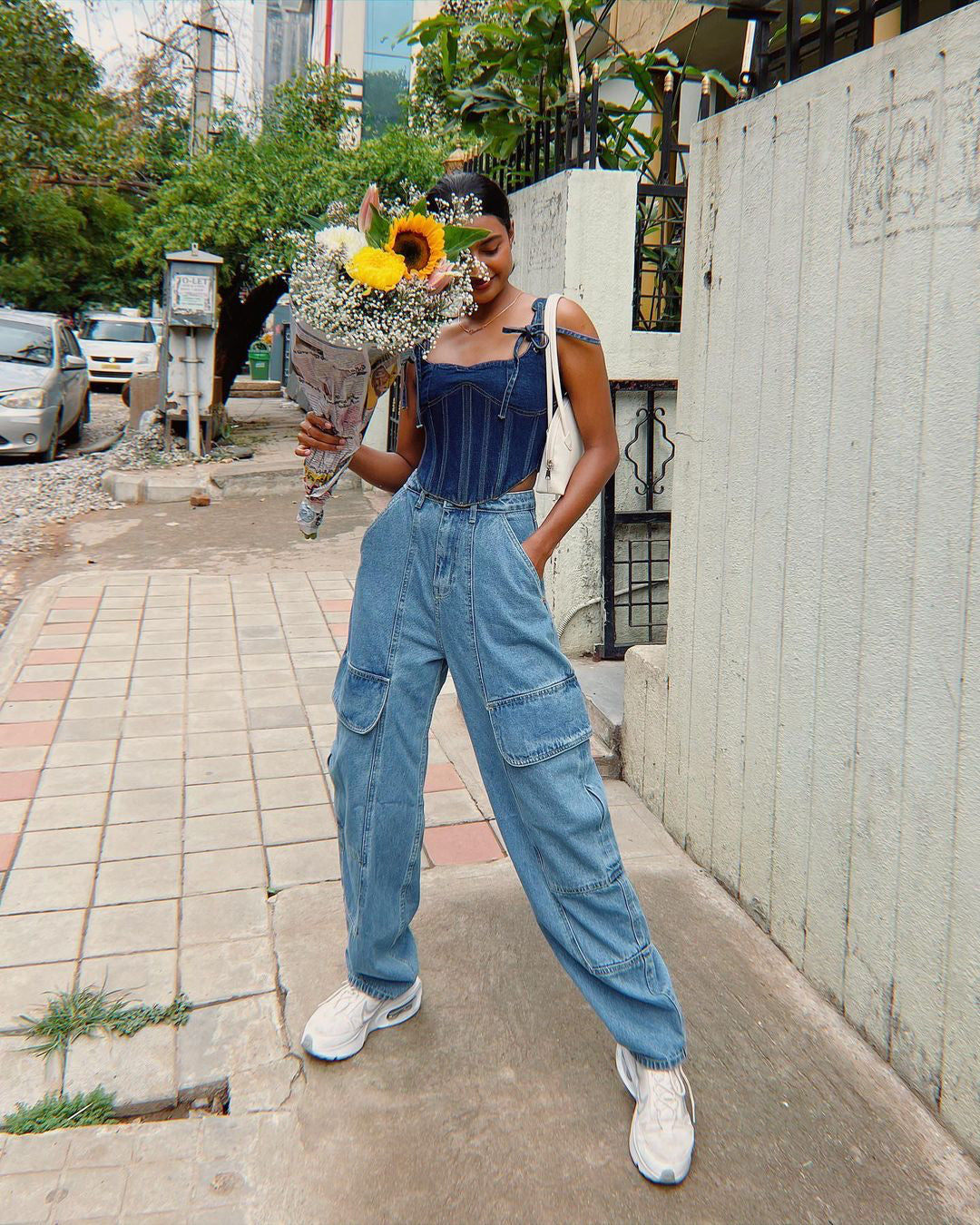 GARGANTUAN POCKET CARGO JEANS