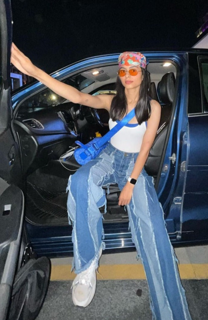 DANCE AROUND FRAY JEANS