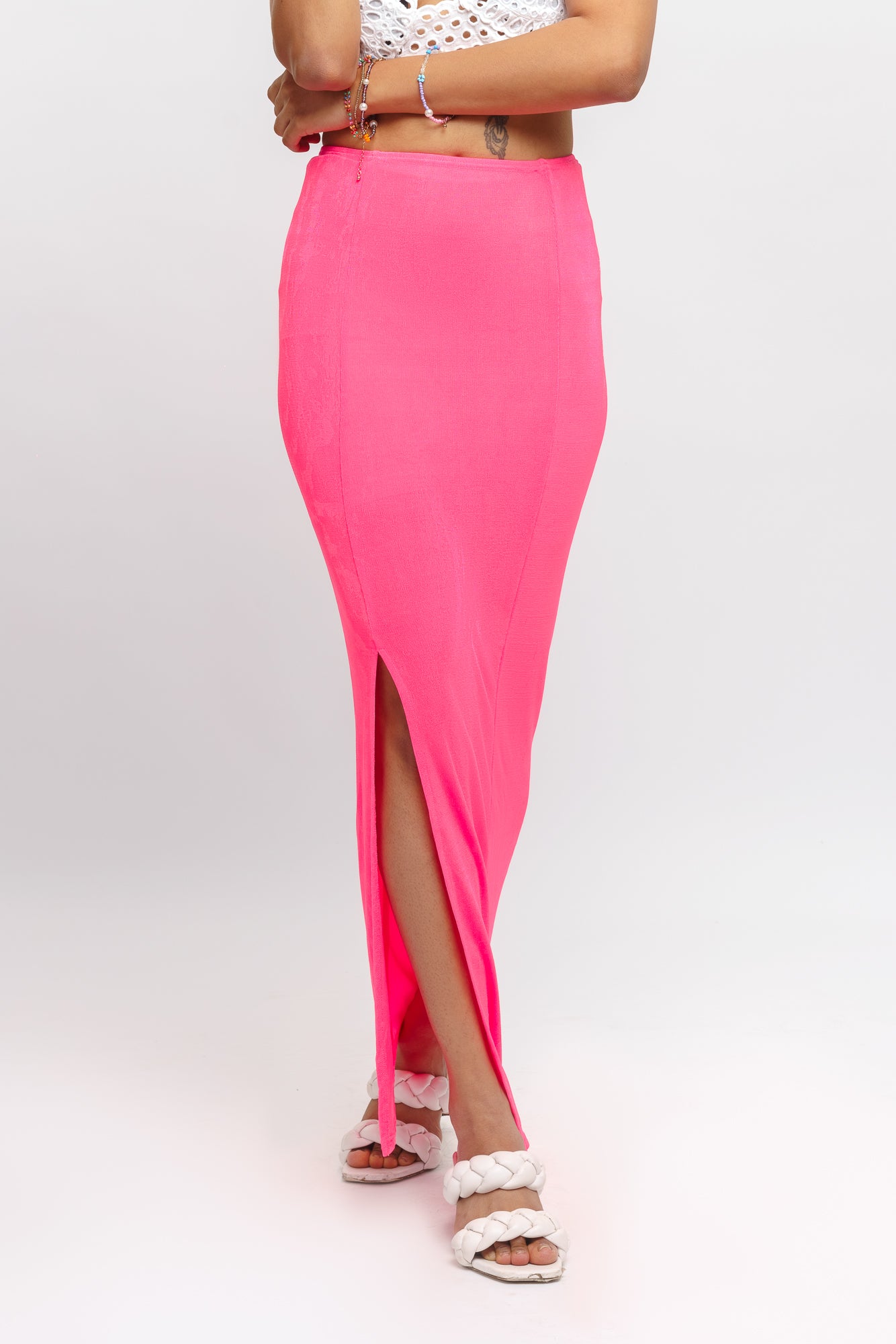 BRIGHT PINK FITTED SKIRT