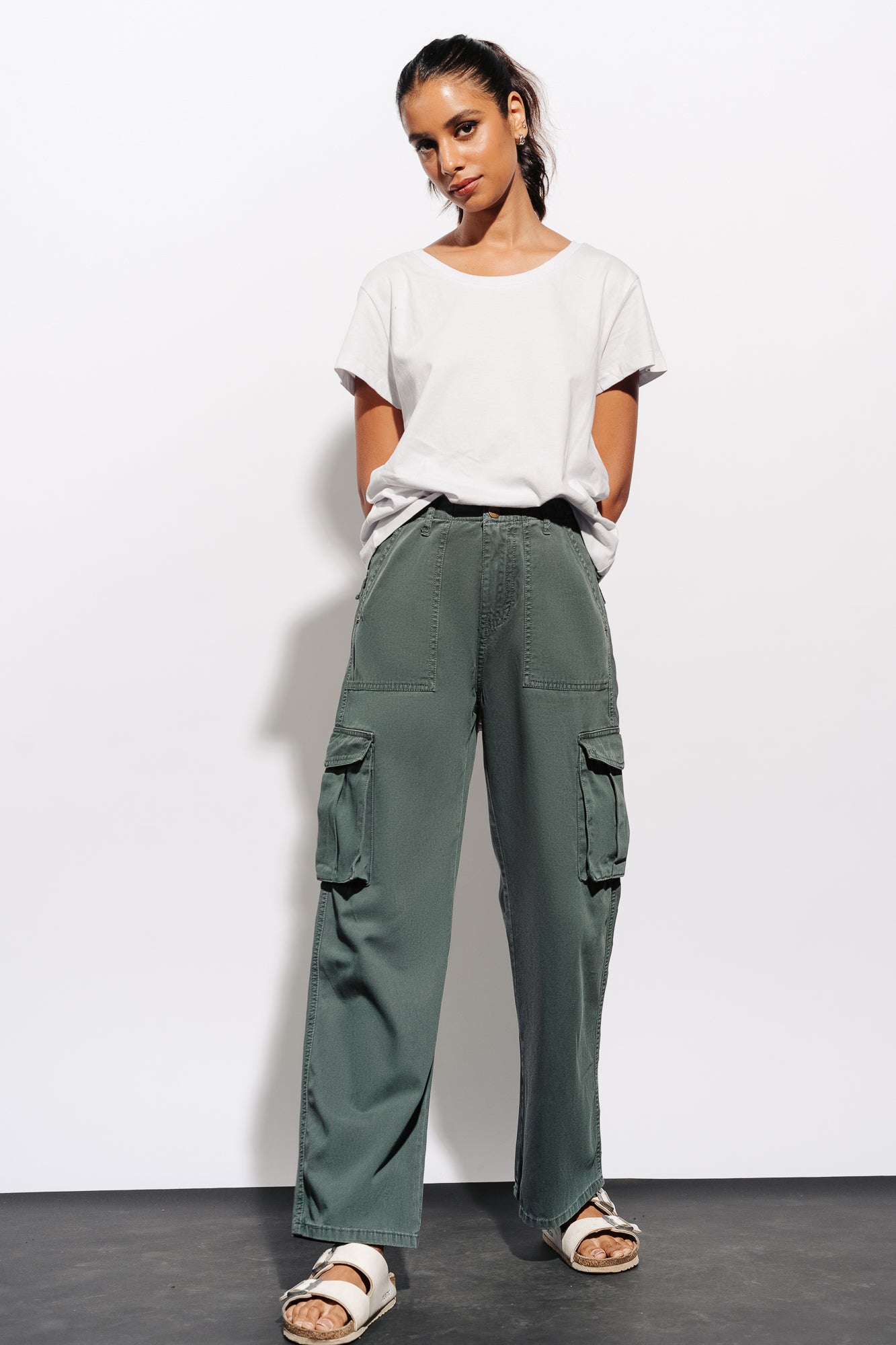 ADJUSTABLE CARGO TROUSERS