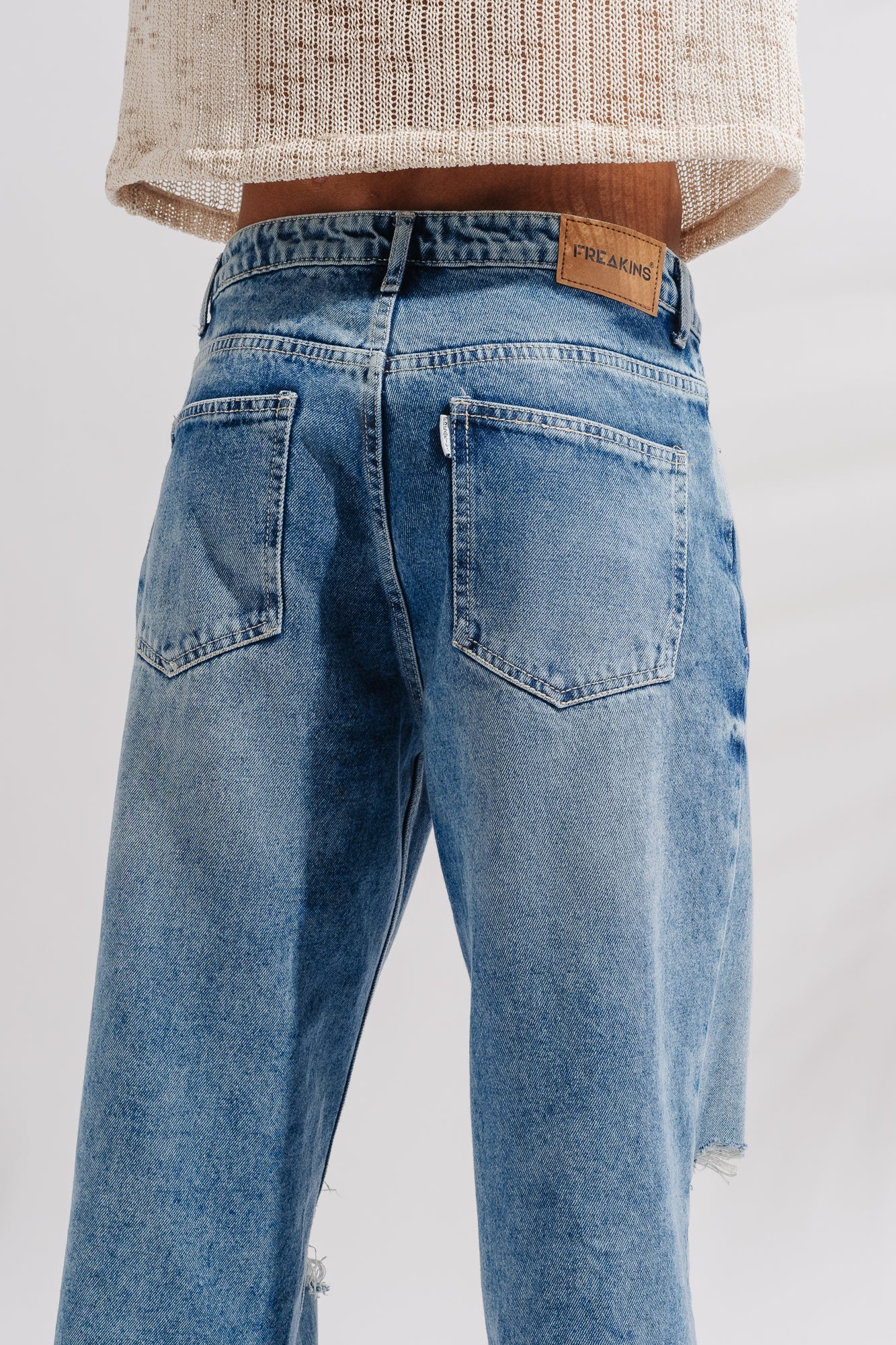 Blue Knee Ripped Men's Straight Jeans