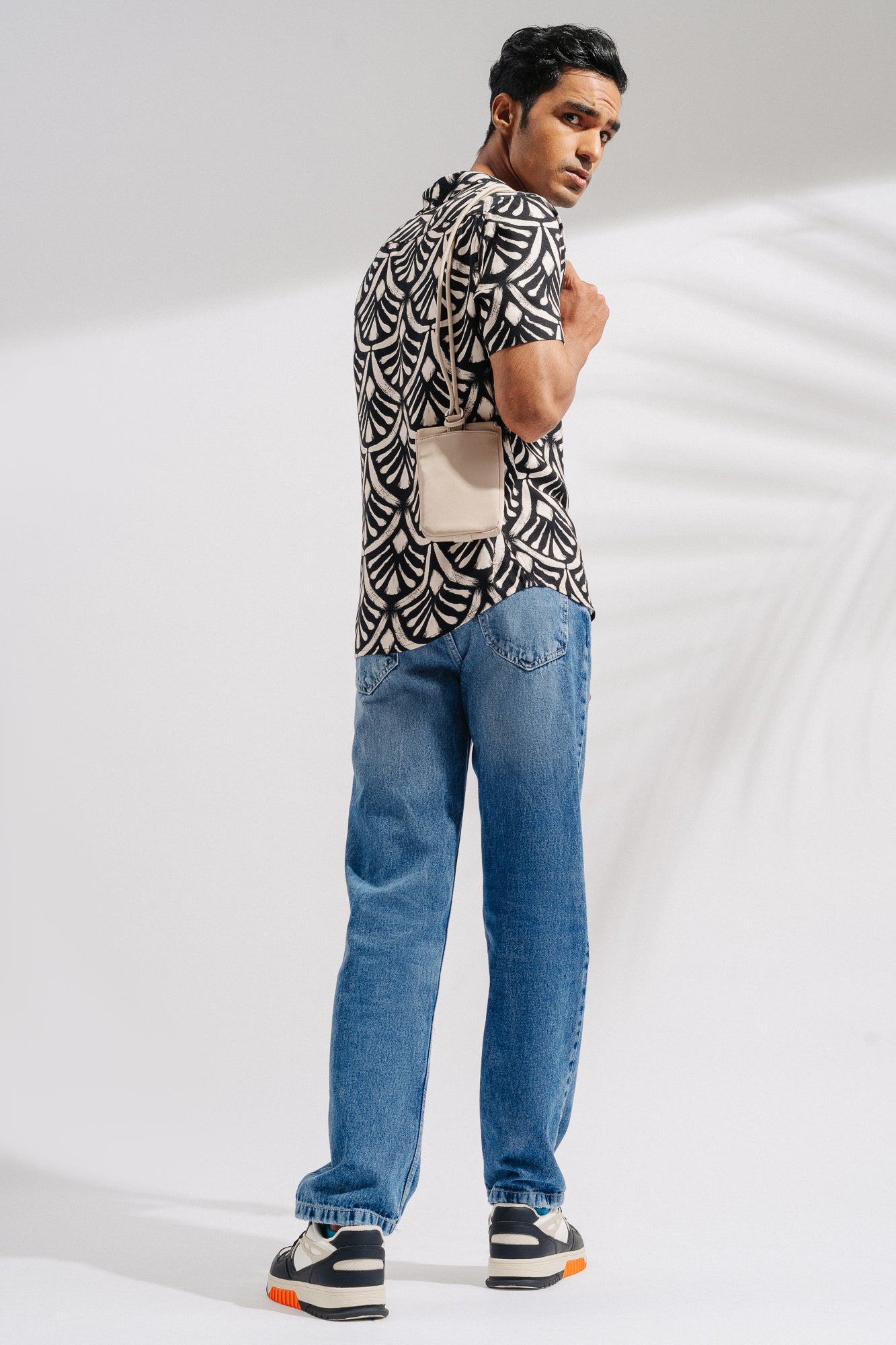 Classic Blue Men's Slim Straight Jeans