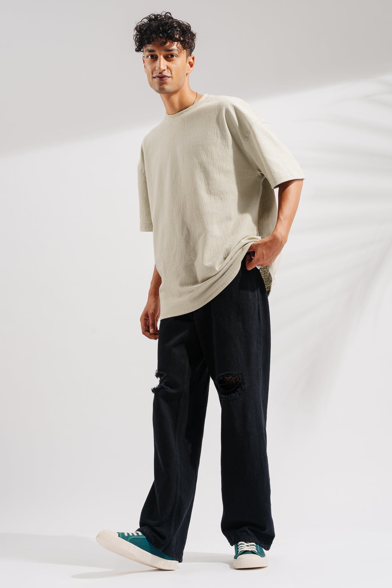 Black Distressed Men's Baggy Straight Jeans