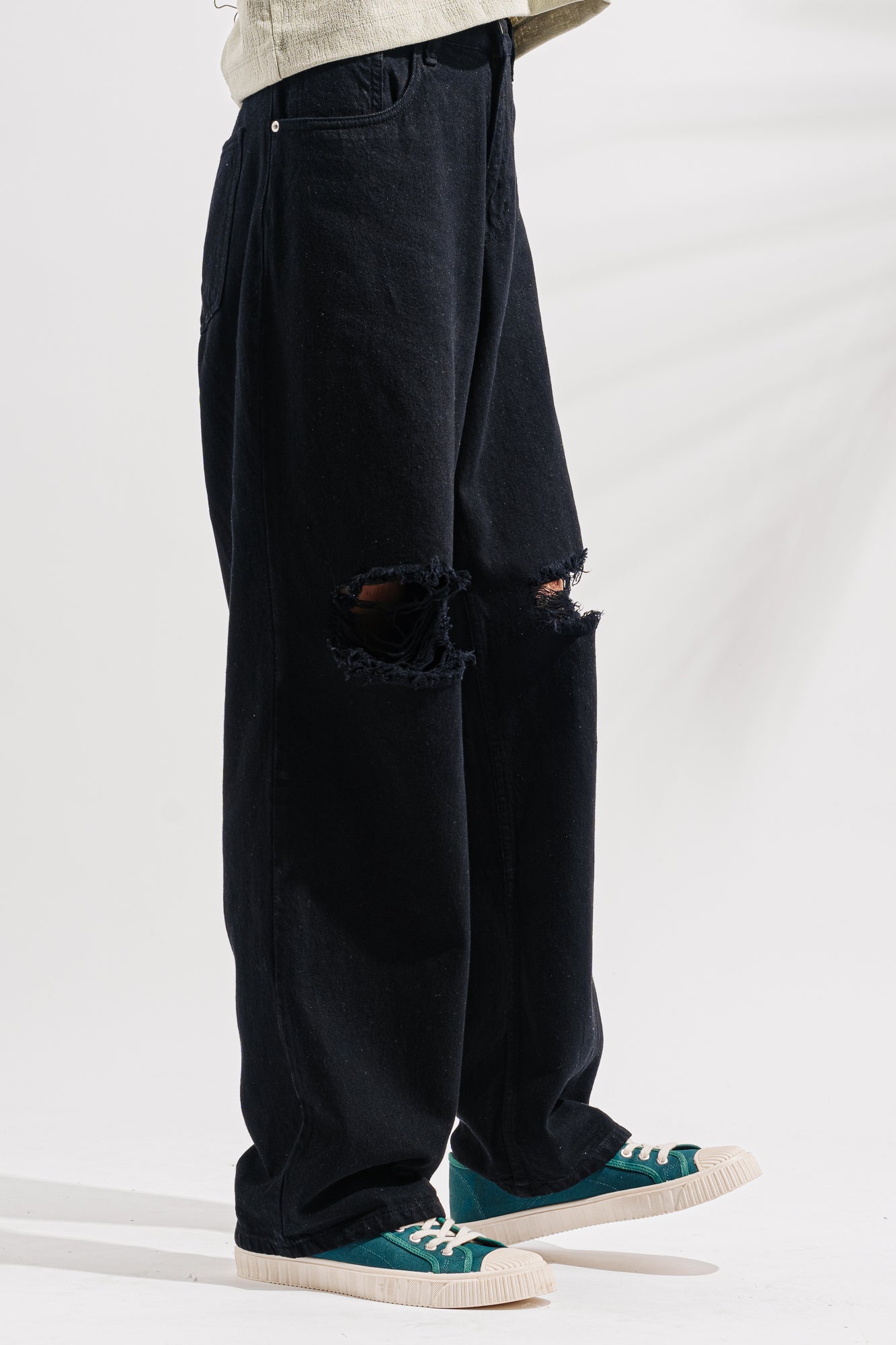 Black Distressed Men's Baggy Straight Jeans